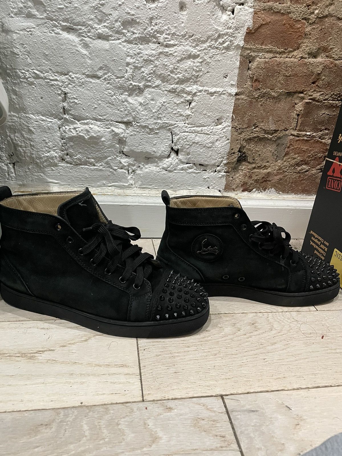 Christian Louboutin Christian Louboutin Size US 7.5 / EU 40-41 - 4 Thumbnail