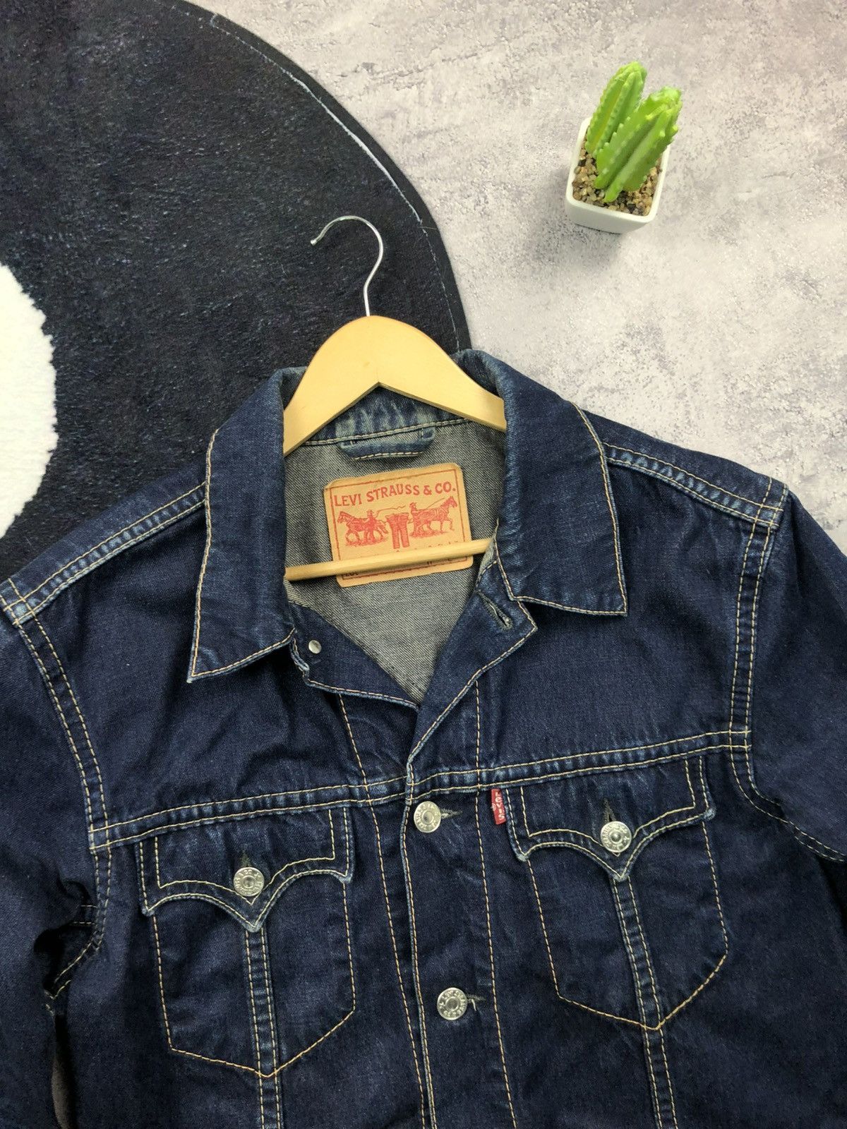 Levi's LEVIS Vintage Blue Denim Jacket Streetwear Faded Japanese Size L / US 10 / IT 46 - 4 Thumbnail