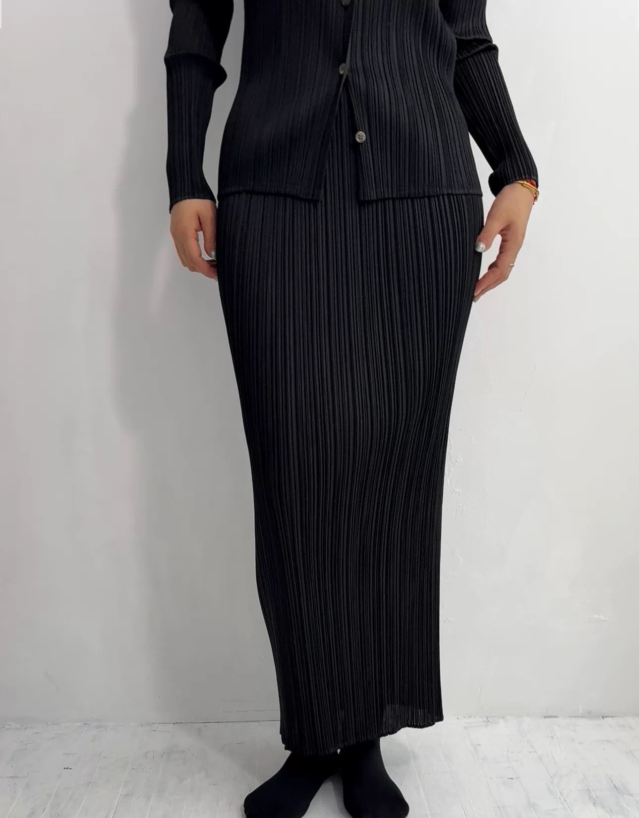 Pleats Please Issey Miyake Issey Miyake Pleats Please Black Skirt Size 28" / US 6 / IT 42 - 1 Thumbnail