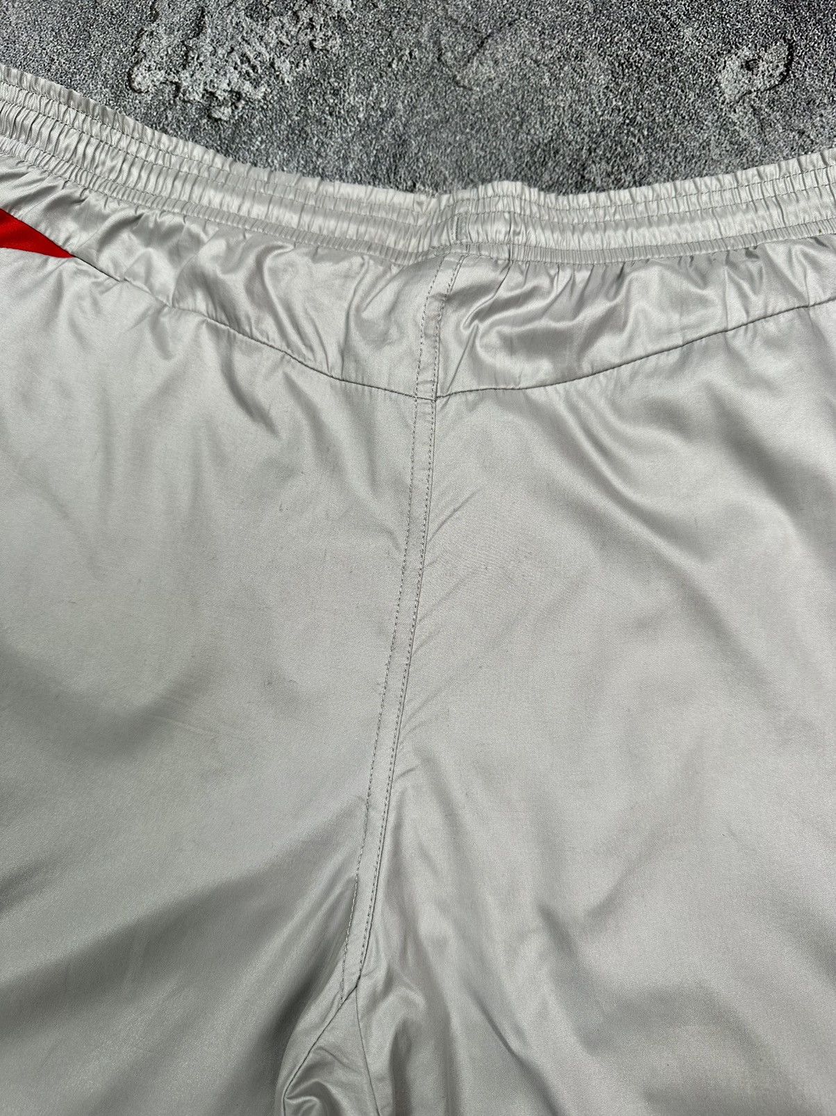 Umbro × Vintage Olympique Lyonnais vintage 2004 2005 Umbro shorts Size US 32 / EU 48 - 15 Thumbnail