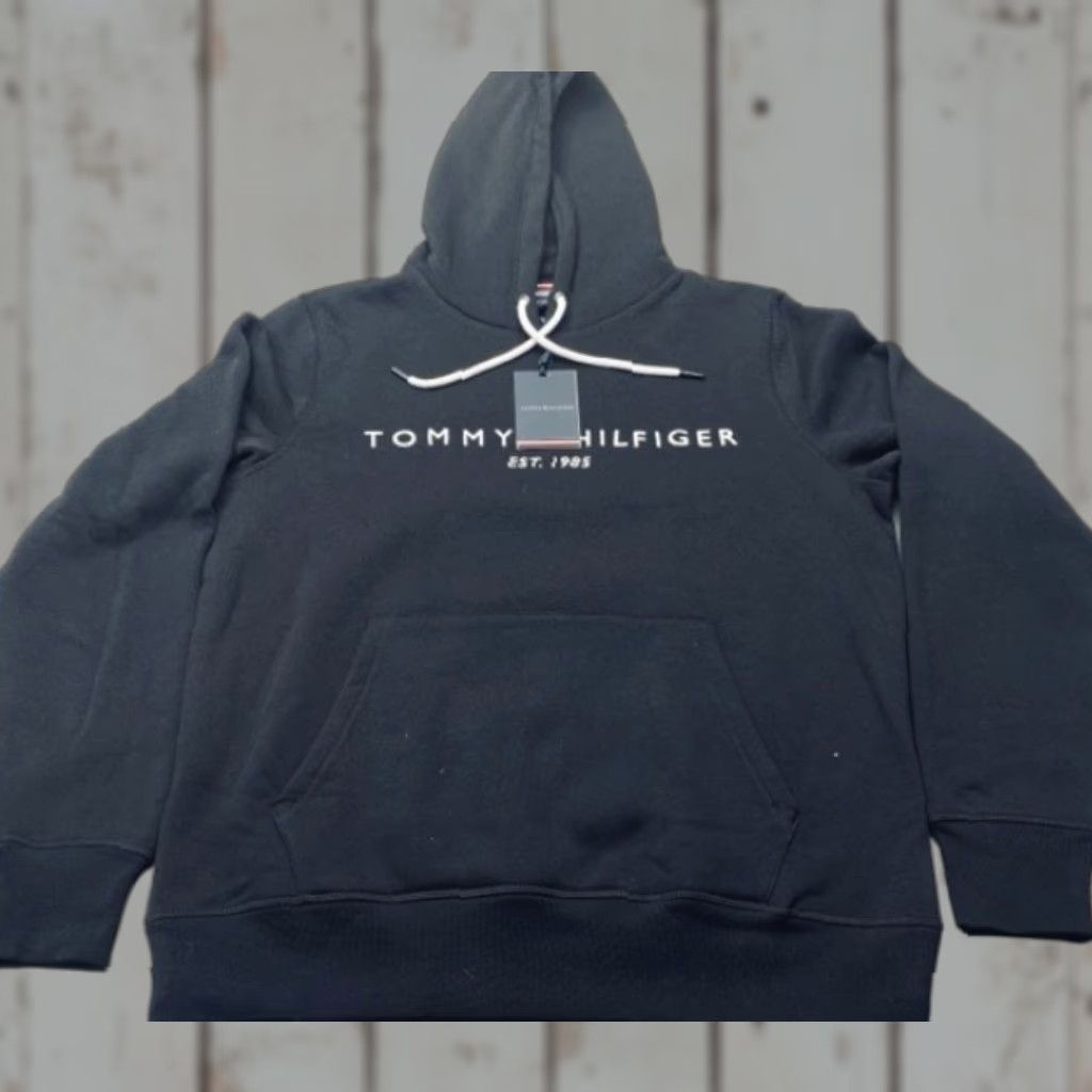 Tommy Hilfiger NWT Tommy Hilfiger Mens Large Black Embroidered Logo Pullover Hoodie Size US L / EU 52-54 / 3 - 1 Thumbnail