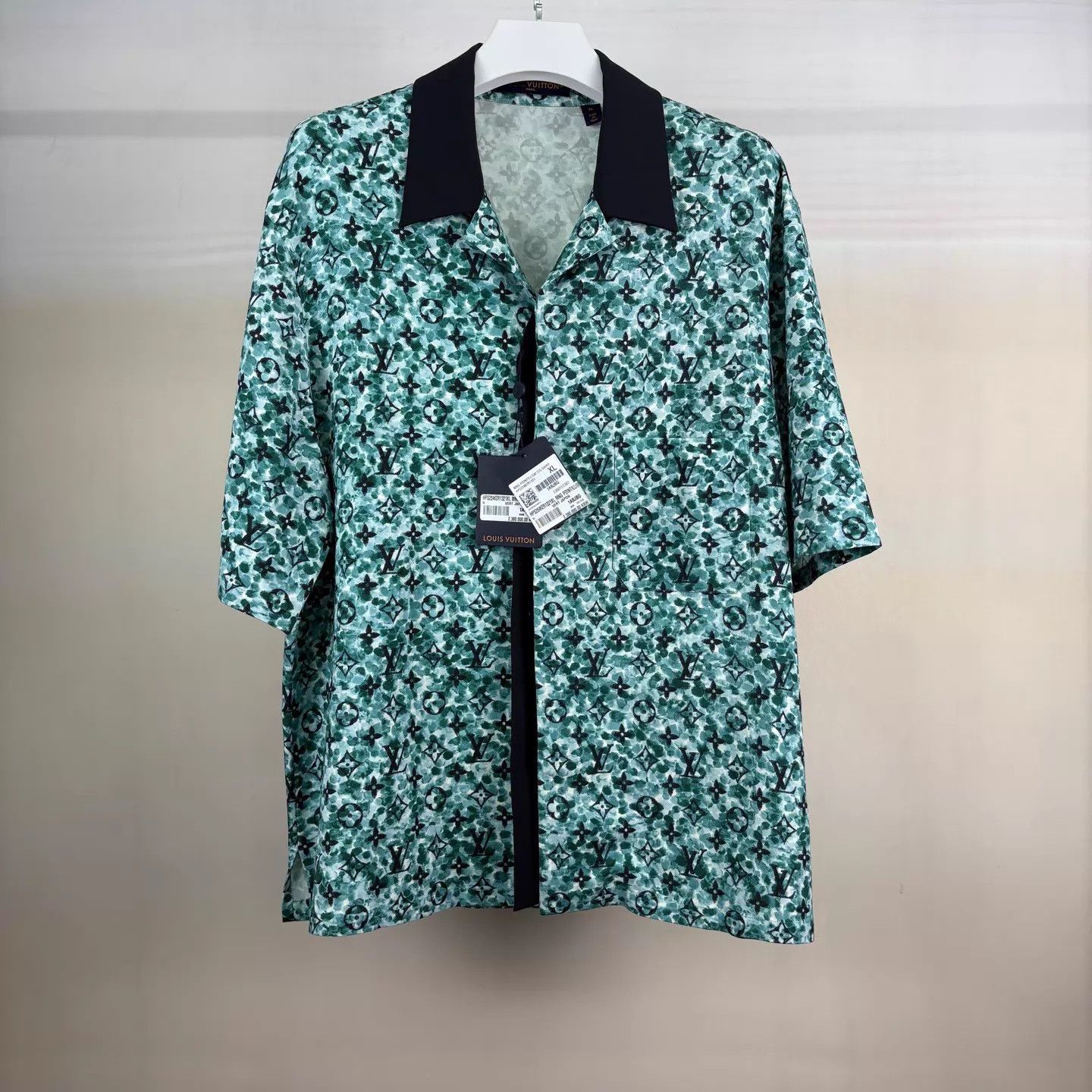 Louis Vuitton LV floral bird print SS shirt XL deadstock Italy Size US XL / EU 56 / 4 - 1 Thumbnail