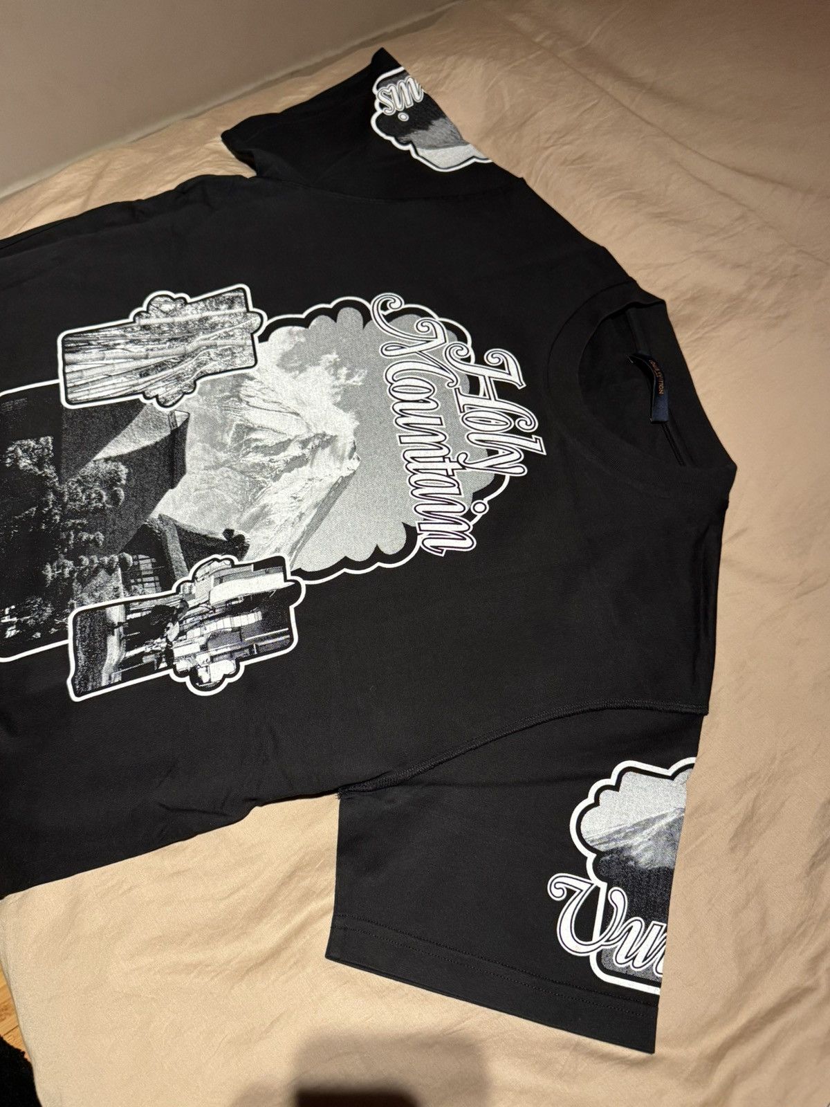 Louis Vuitton Louis Vuitton Holy Mountain Size US M / EU 48-50 / 2 - 7 Thumbnail