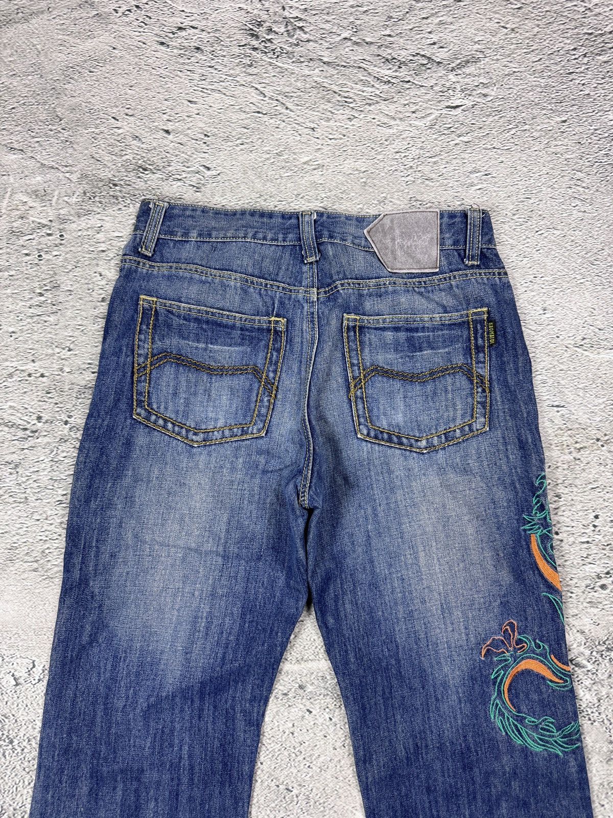 Japanese Brand Dragon Embroidery Japanese denim GMD vintage jeans Y2K baggy Size US 32 / EU 48 - 2 Thumbnail