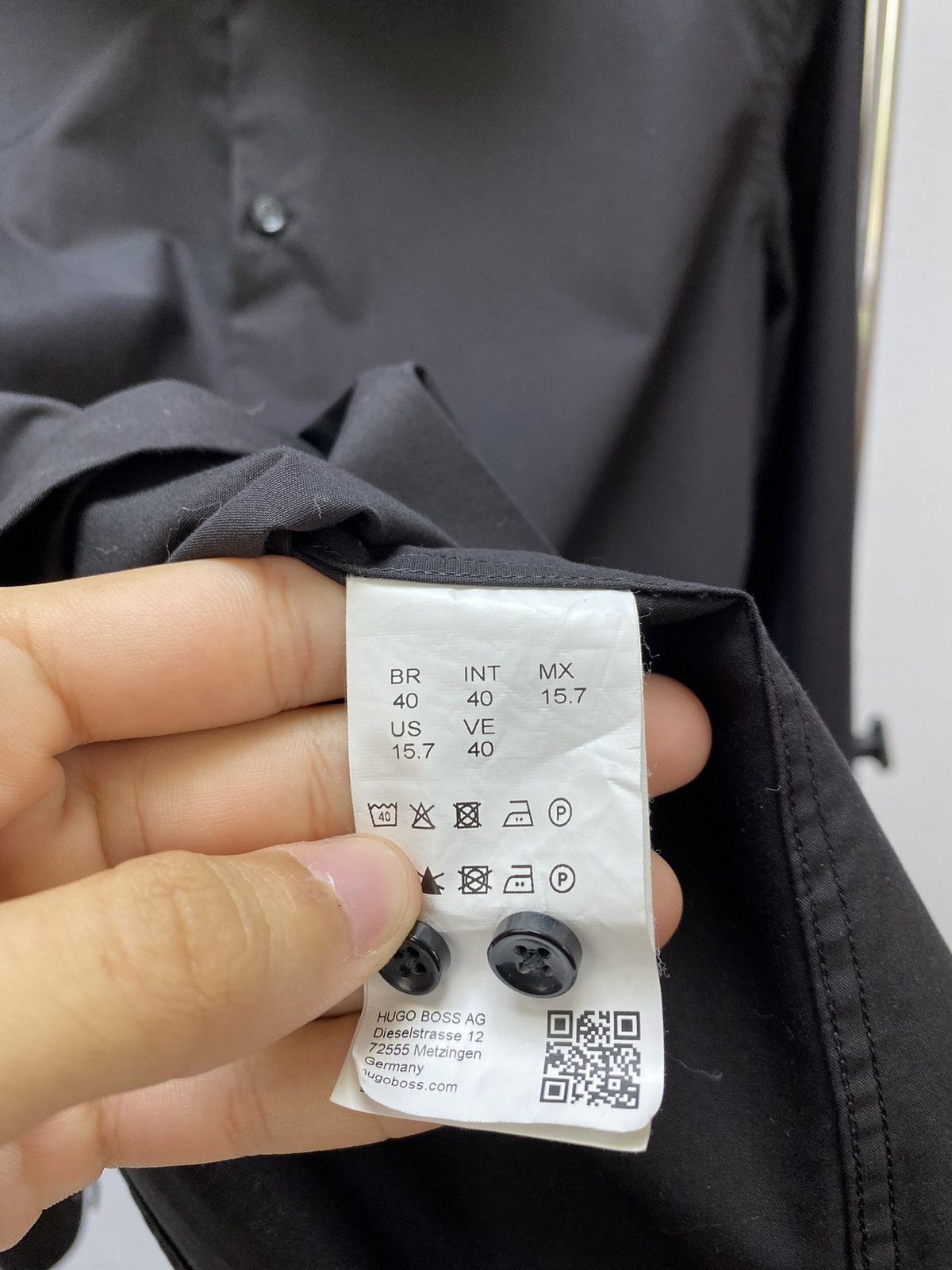 Designer × Hugo Boss Hugo Boss Men’s Black Classic Button Long Sleeve Shirt Size US M / EU 48-50 / 2 - 6 Thumbnail