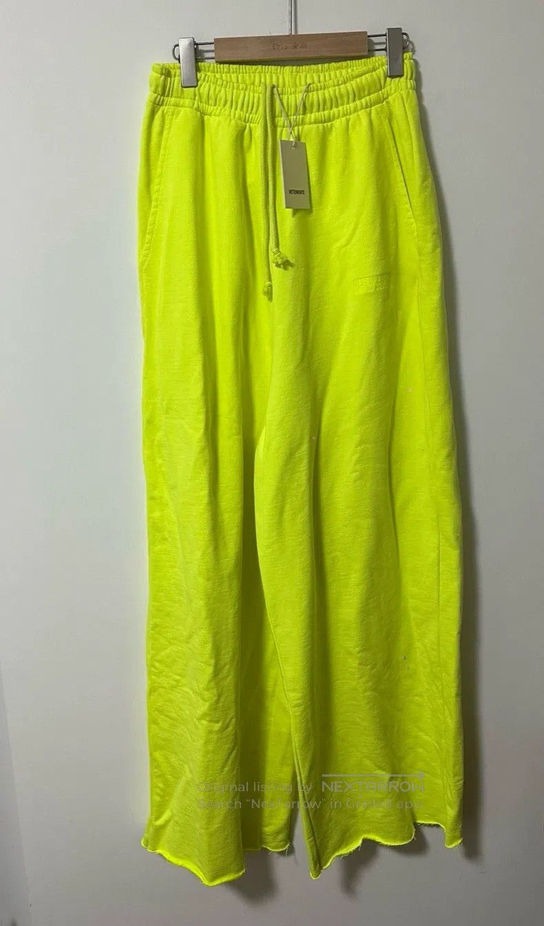 Vetements Vetements size S Neon Green Sports Pants Size US 27 - 1 Thumbnail
