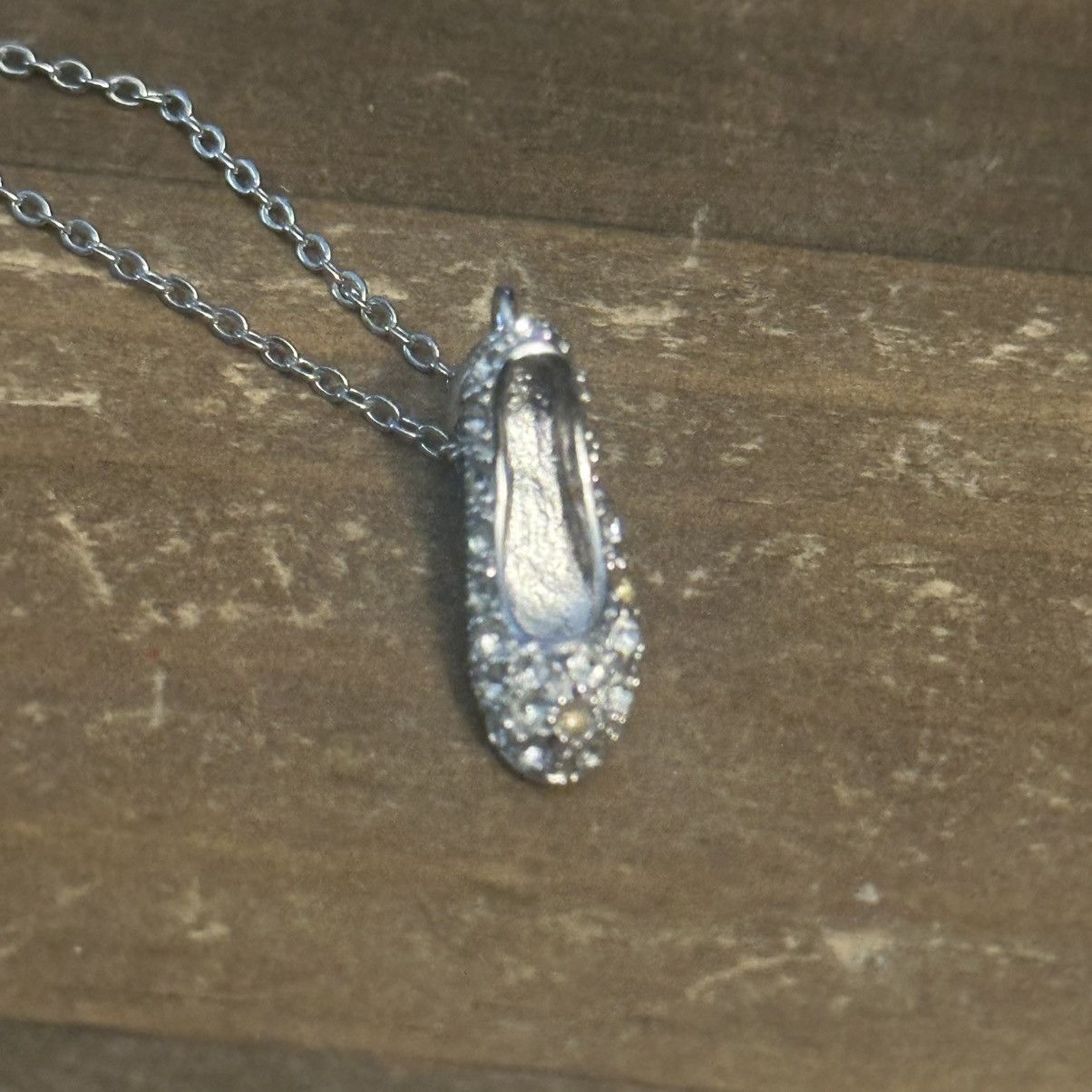Other Silver tone rhinestone high heel shoe pendant necklace Size ONE SIZE - 4 Thumbnail