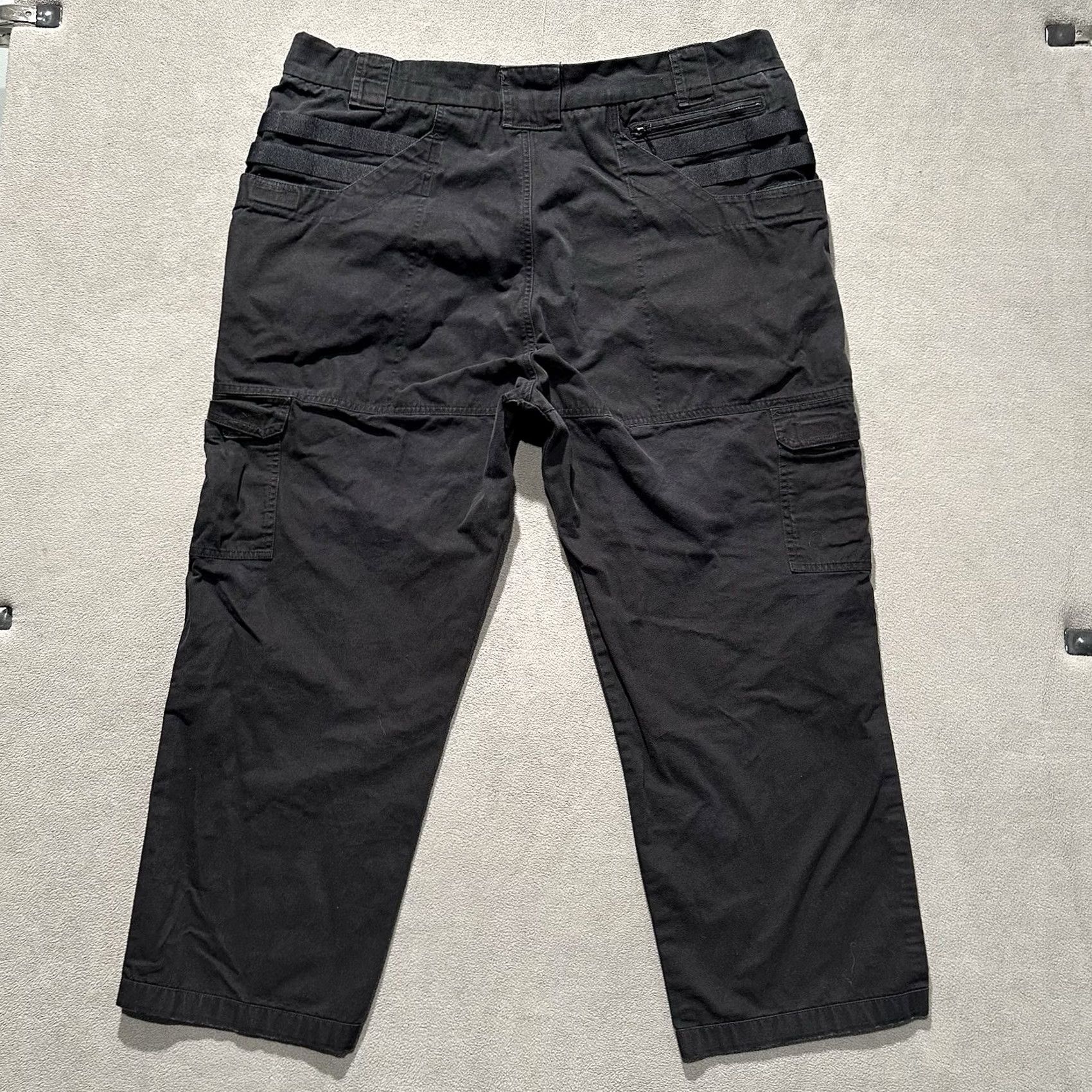 Vintage BLACKHAWK! Pants Men 44x30 Black Ripstop Canvas Cargo Pocket Workwear Casual Cargo Pants Mens 41x28 Inseam 28 Size US 44 / EU 60 - 2 Thumbnail