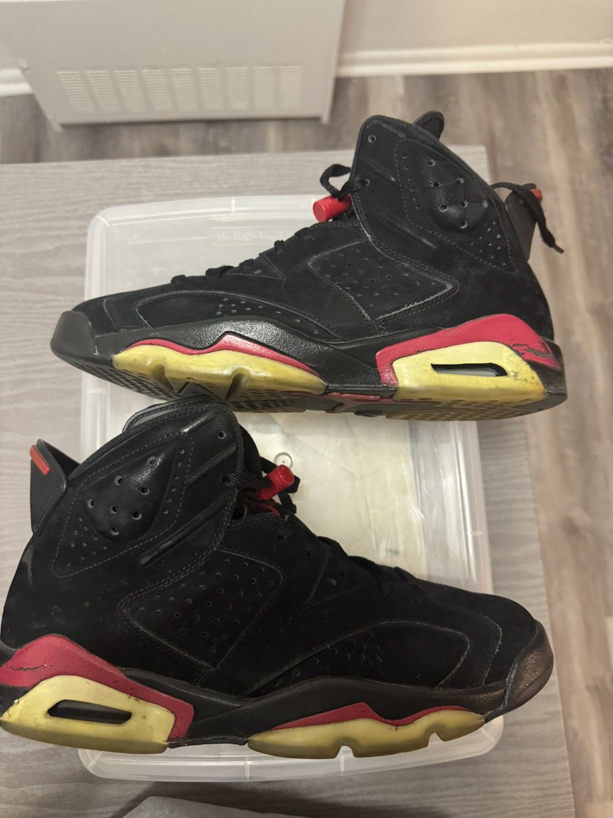 Jordan Brand Size 9 - Jordan 6 Retro Varsity Red 2010 Size US 9 / EU 42 - 2 Thumbnail
