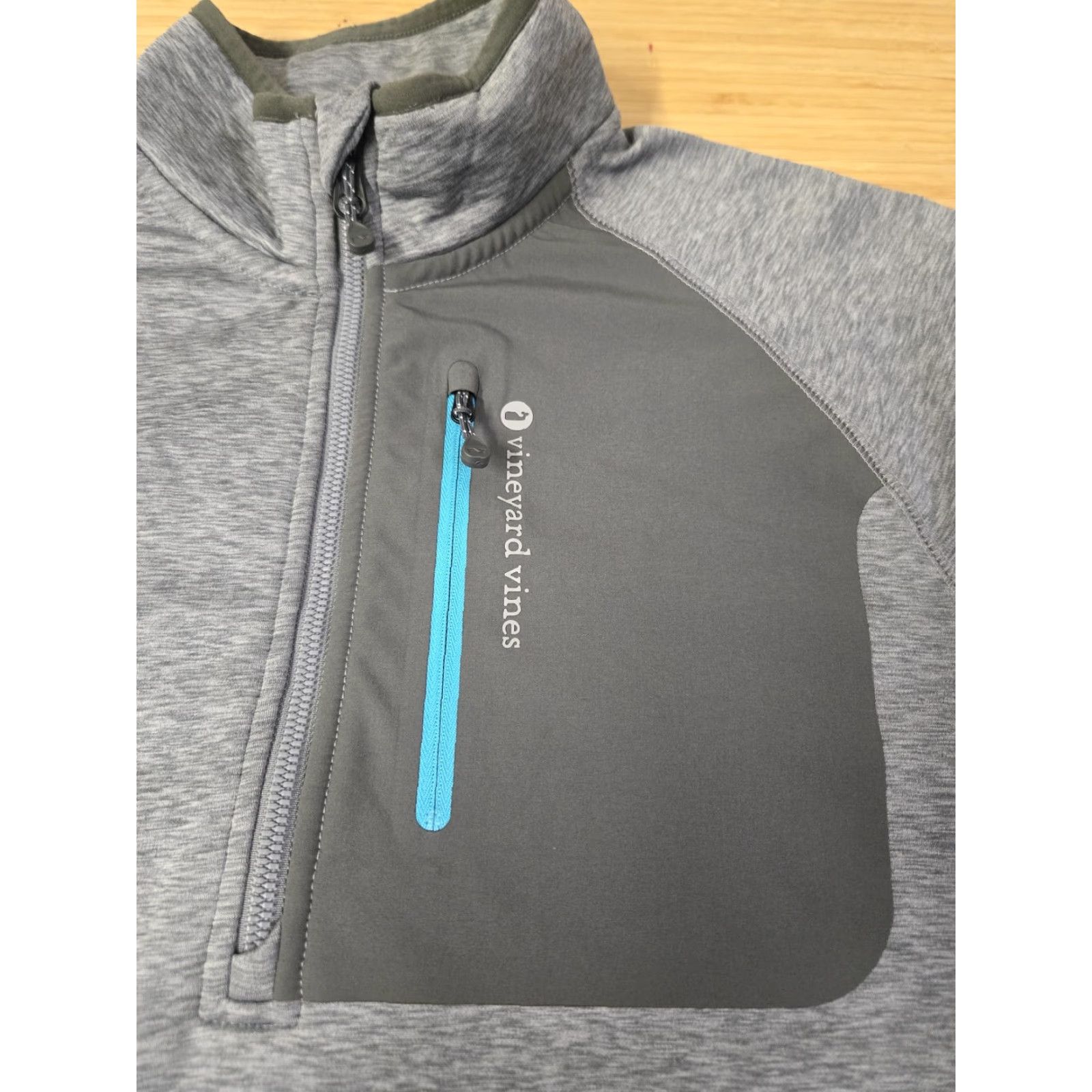 Vineyard Vines Vineyard Vines Pullover Mens M Heather Gray 1/4 Zip Chest Pocket Mock Neck Fleece Zip Pocket Size US M / EU 48-50 / 2 - 4 Thumbnail
