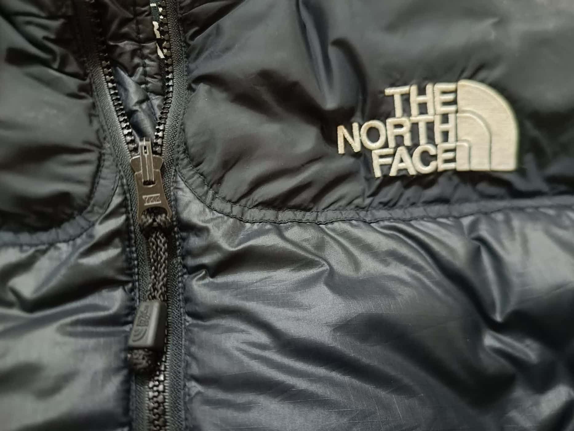 The North Face 🔥🔥 TNF Black Nuptse 700 Puffer Jacket Size US M / EU 48-50 / 2 - 6 Thumbnail