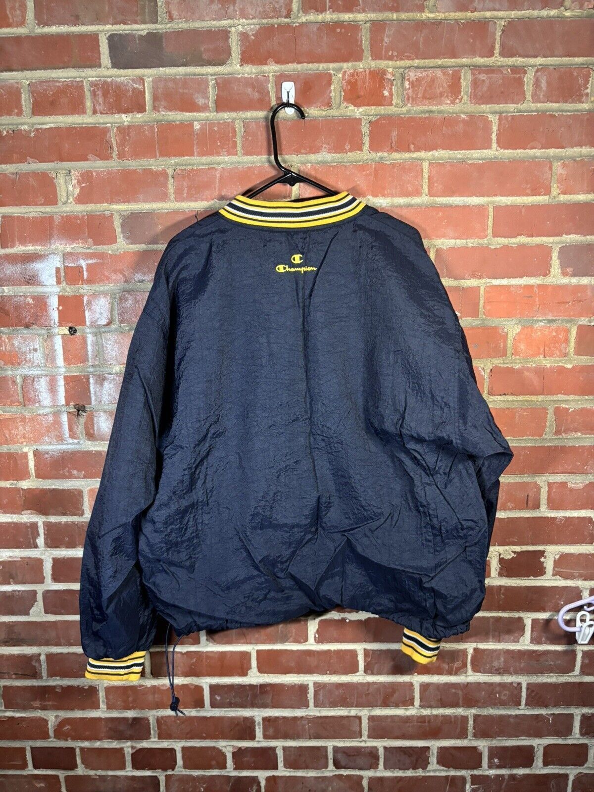 Champion Champion Notre Dame Pullover V Neck Windbreaker Sz Large Size US L / EU 52-54 / 3 - 7 Thumbnail
