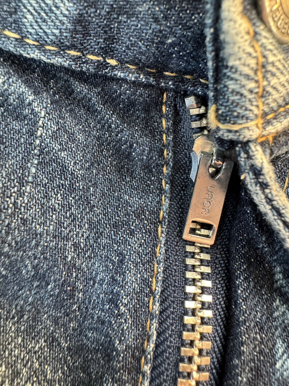 Jun Takahashi × Undercover ARCHIVE UNDERCOVER AW06 GURUGURU BUG DENIM JEANS Size US 32 / EU 48 - 4 Thumbnail