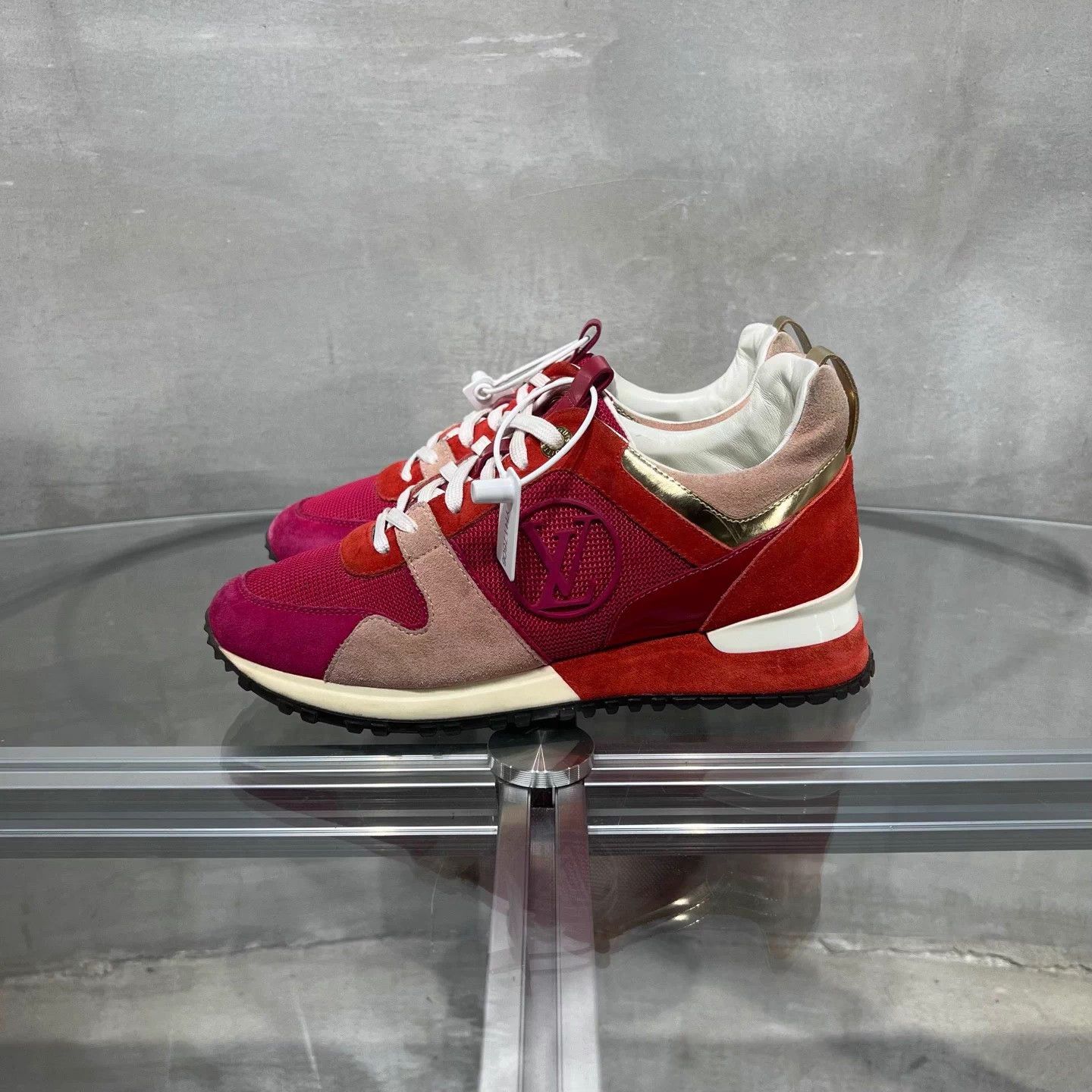 Louis Vuitton Louis Vuitton Run Away Platform Sneakers UK2/36 Size US 4.5 / IT 34.5 - 3 Thumbnail