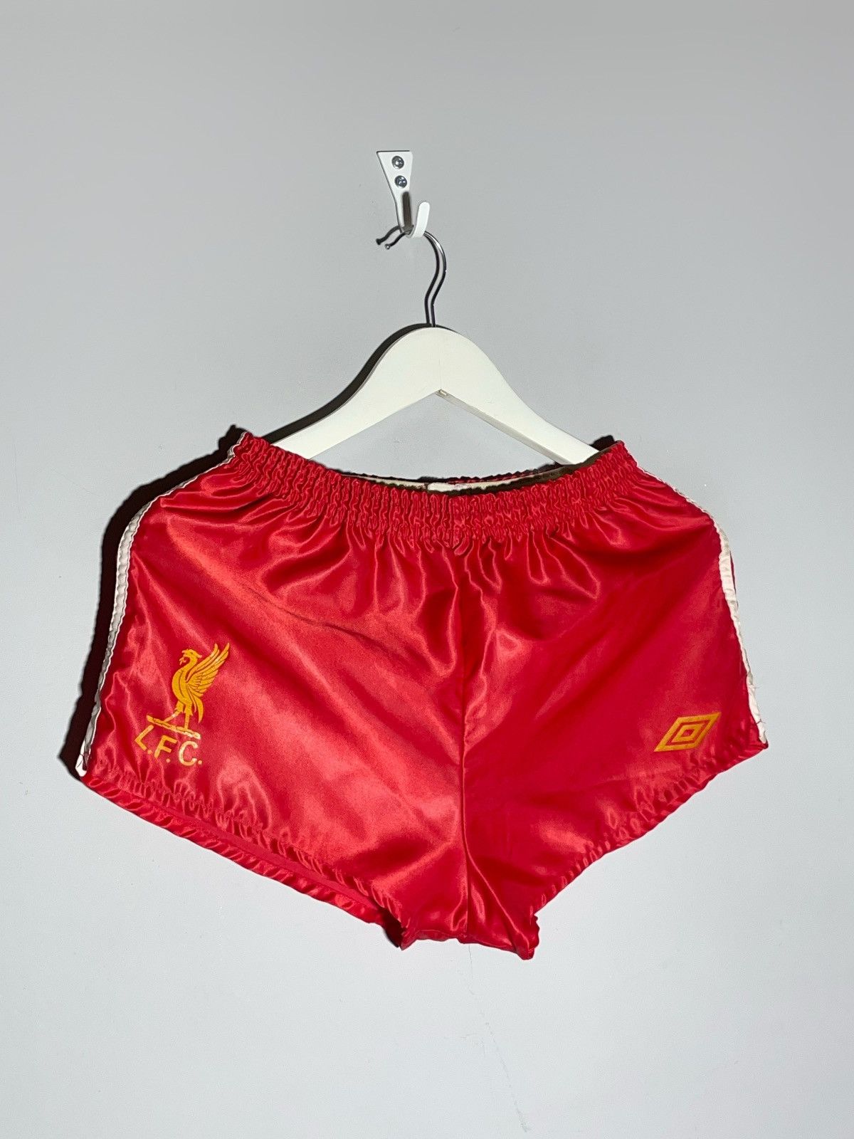 Umbro × Vintage Liverpool FC Umbro 1979/83 Vintage Rare Football Shorts Size US 30 / EU 46 - 2 Thumbnail