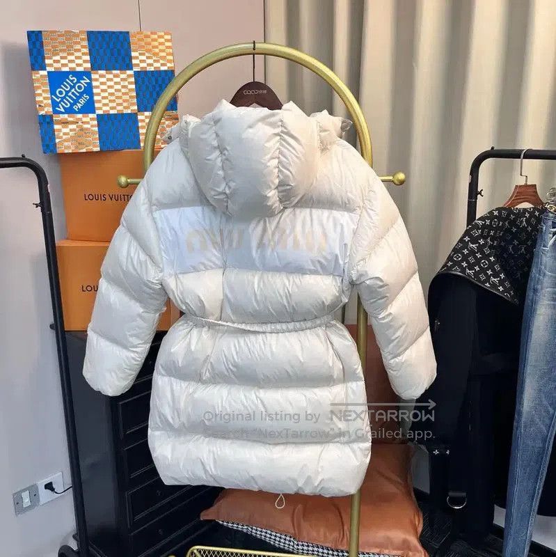 Miu Miu Miu Miu Women's White Down Jacket . Size XS / US 0-2 / IT 36-38 - 2 Thumbnail