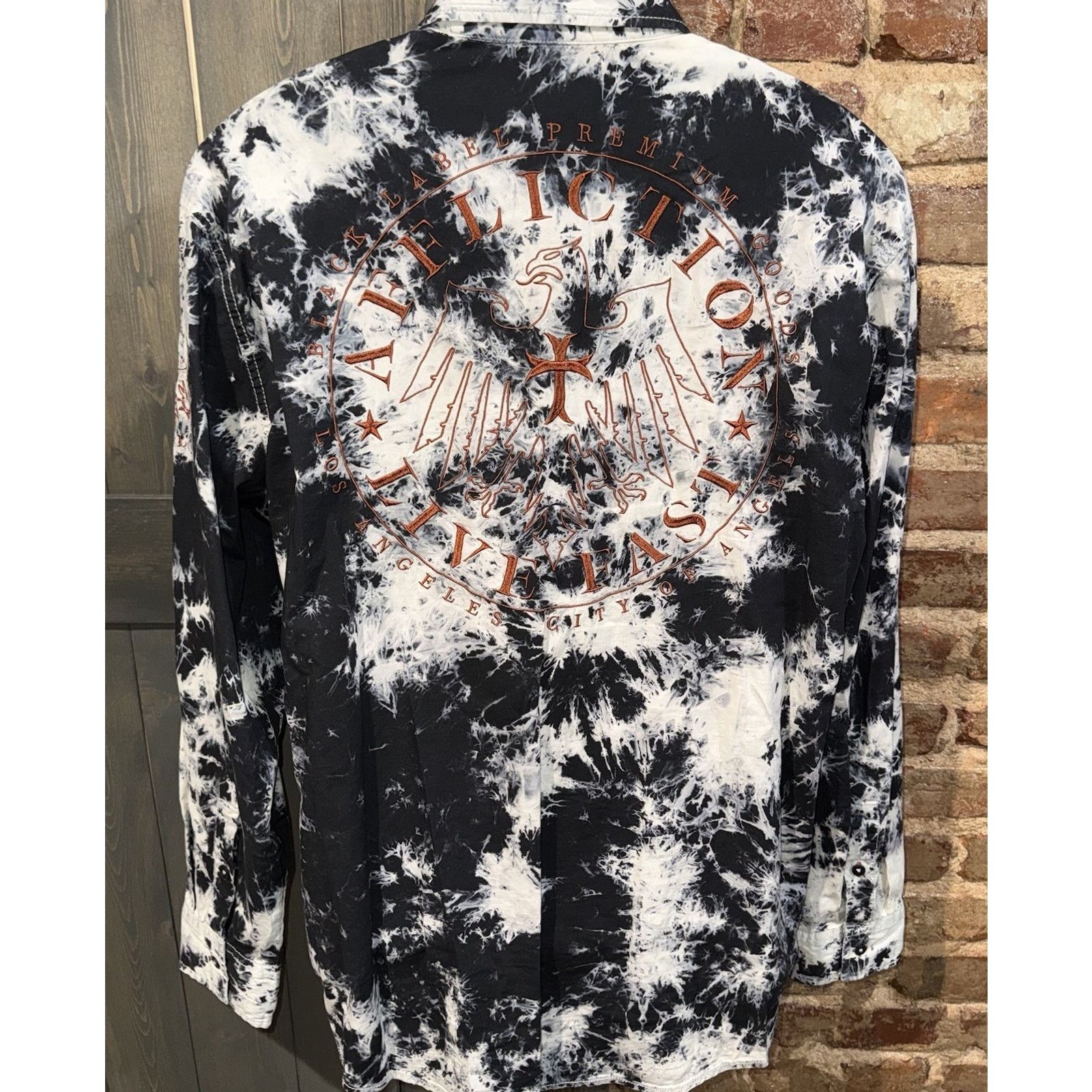 Affliction Affliction Sz XL Black Label Button Up Acid Wash Embroidered Size US XL / EU 56 / 4 - 5 Thumbnail