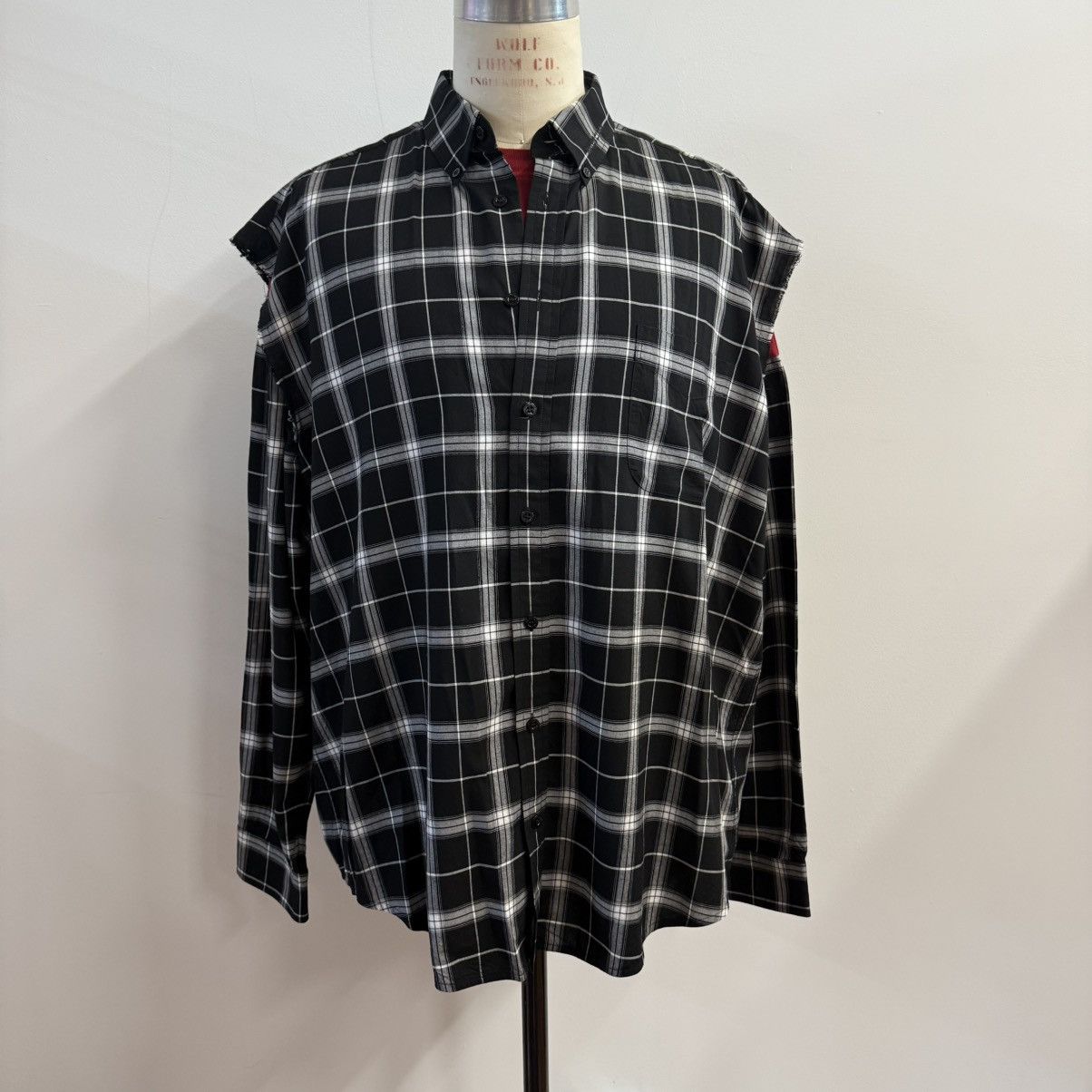 Balenciaga Balenciaga 2018 Layered Hybrid Shirt Plaid + Red Tee Size US M / EU 48-50 / 2 - 1 Thumbnail