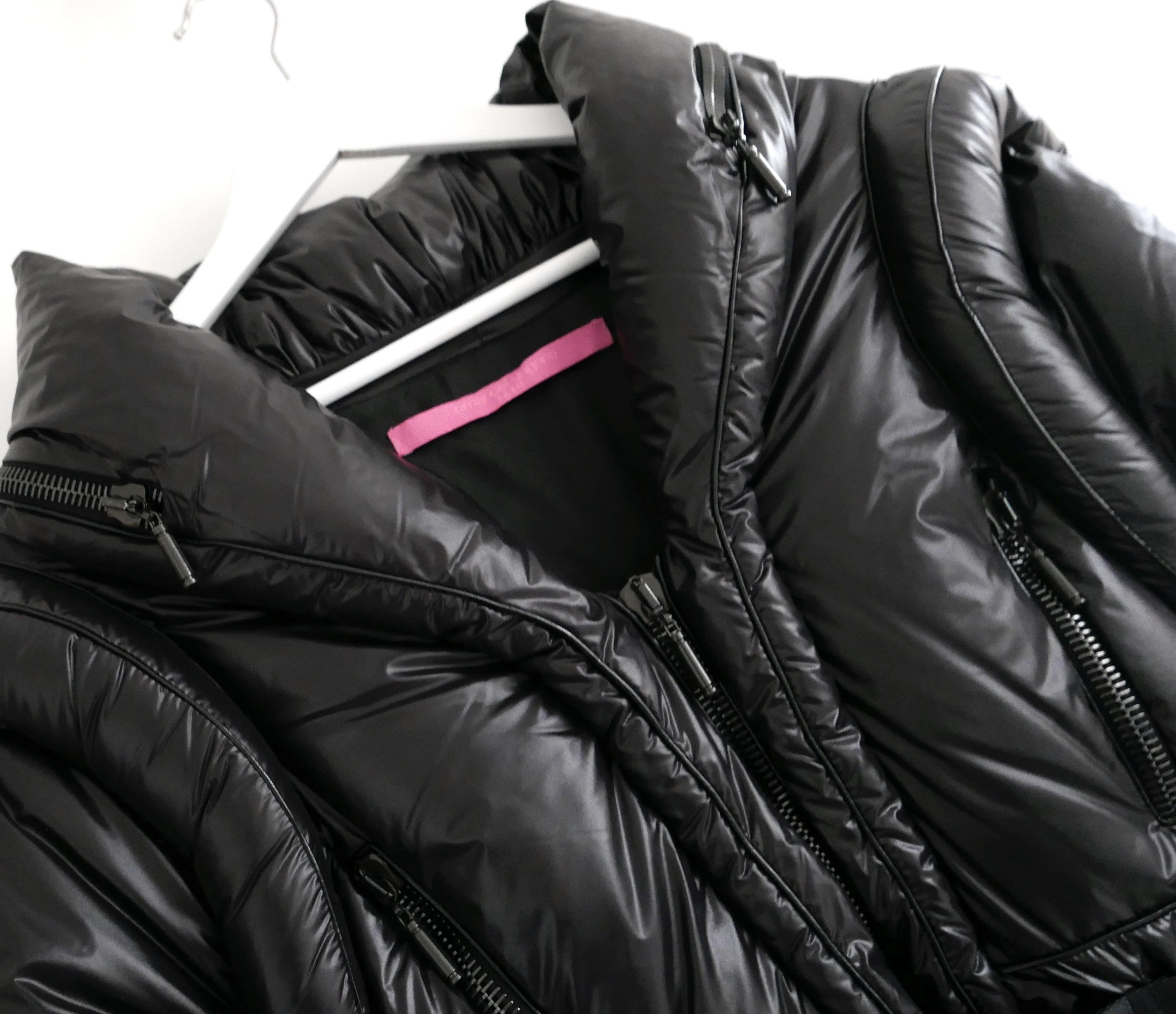 Emanuel Ungaro Emanuel Ungaro Fall 2007 Black Sculptural Puffer Jacket Size S / US 4 / IT 40 - 7 Thumbnail