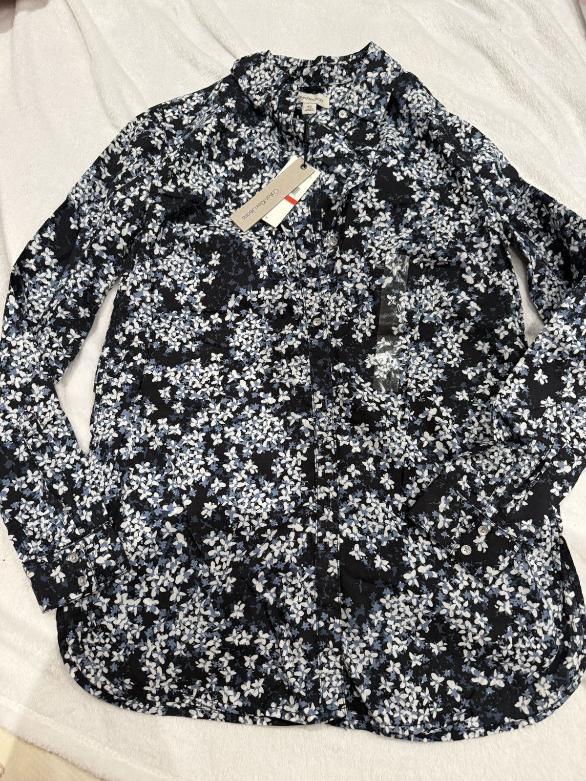 Calvin Klein CK women blue flora shirt size xs Size XS / US 0-2 / IT 36-38 - 1 Thumbnail