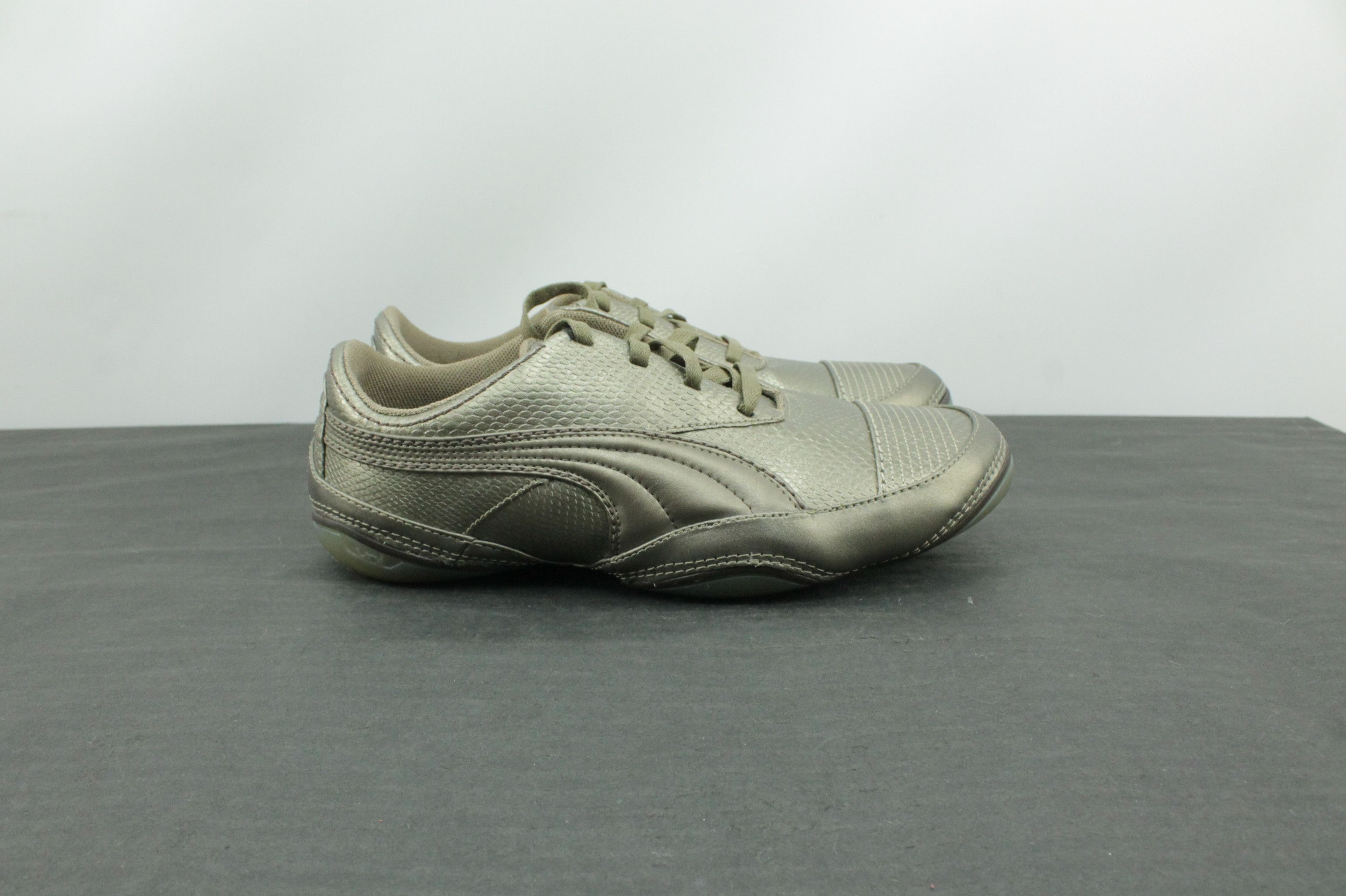 Puma RARE New Puma Usan Irra Scale Gold Leather Sneakers Women's Size US 9 / IT 39 - 6 Thumbnail