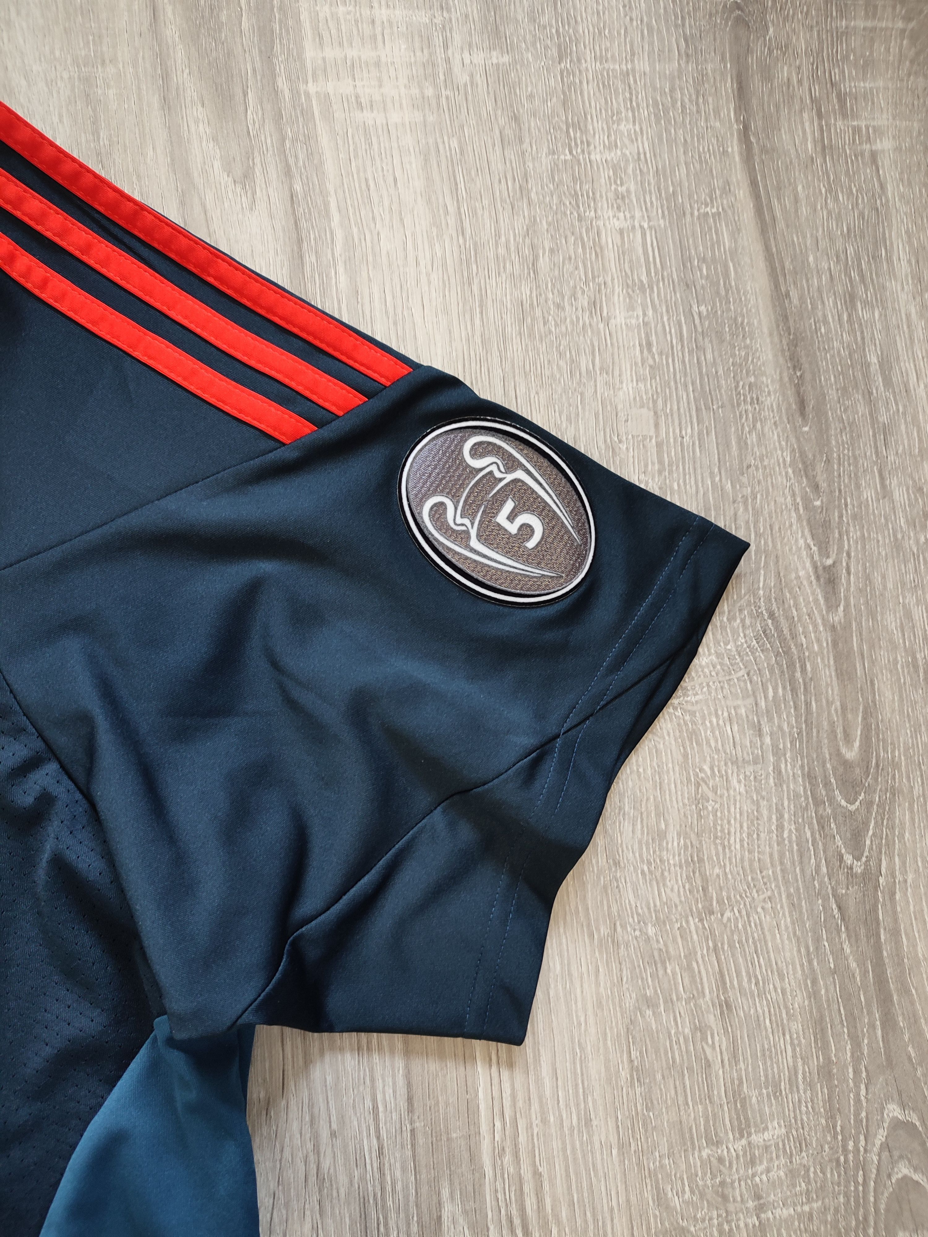 Adidas FC BAYERN MUNICH 2013/2014 THIRD FOOTBALL XL Size US XL / EU 56 / 4 - 7 Thumbnail