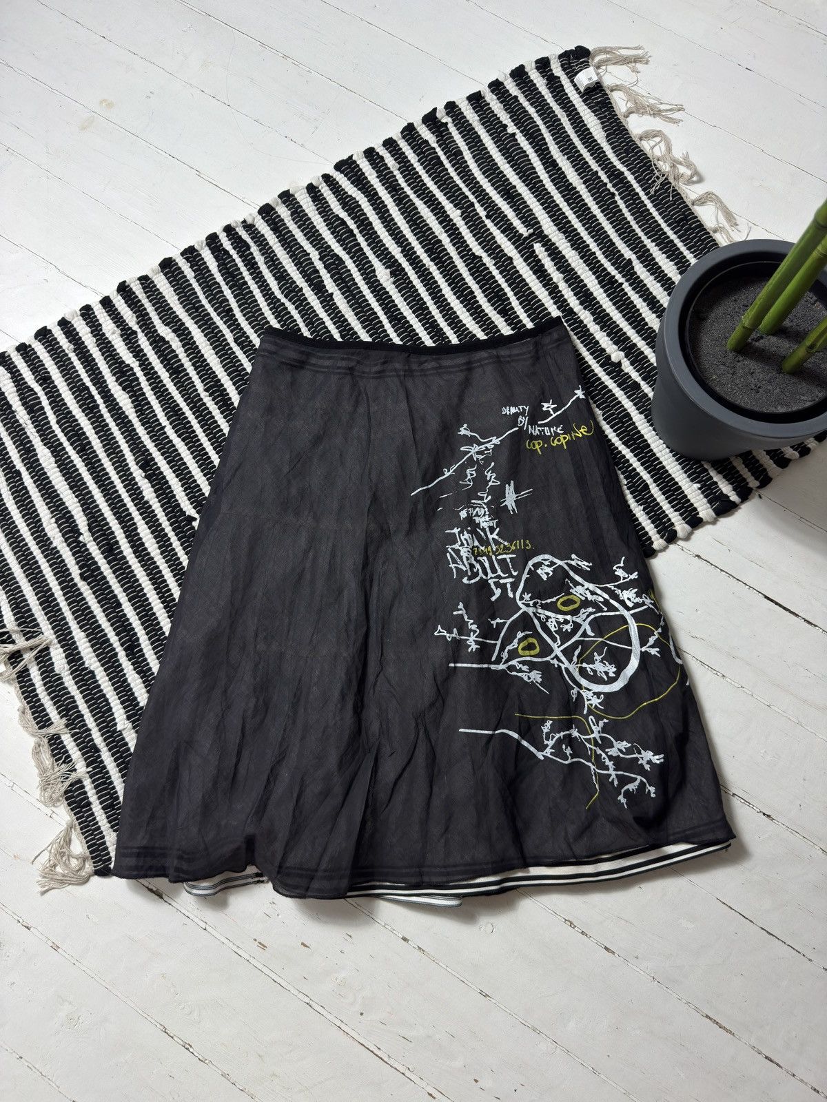 Cop Copine VINTAGE COP COPINE TWO LAYER SKIRT Size 26" / US 2 / IT 38 - 7 Thumbnail