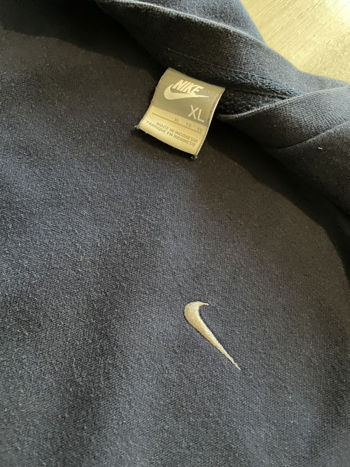 Nike Vintage Nike Mini Swoosh Crewneck Essential Sz XL Size US XL / EU 56 / 4 - 2 Thumbnail