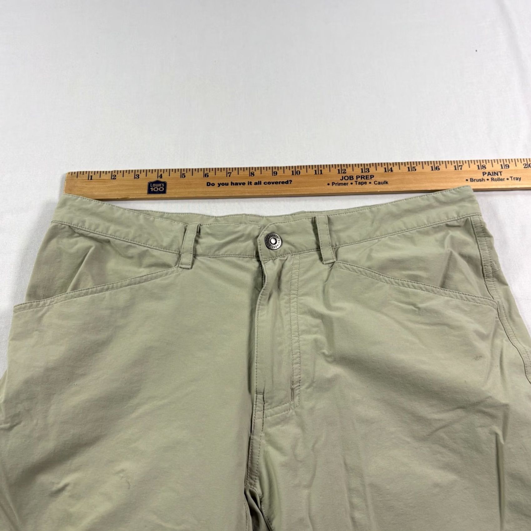 Patagonia VINTAGE Patagonia Shorts Mens 35 Beige Rock Craft Cargo Outdoor Hiking Trail Stretch Size US 35 - 6 Thumbnail