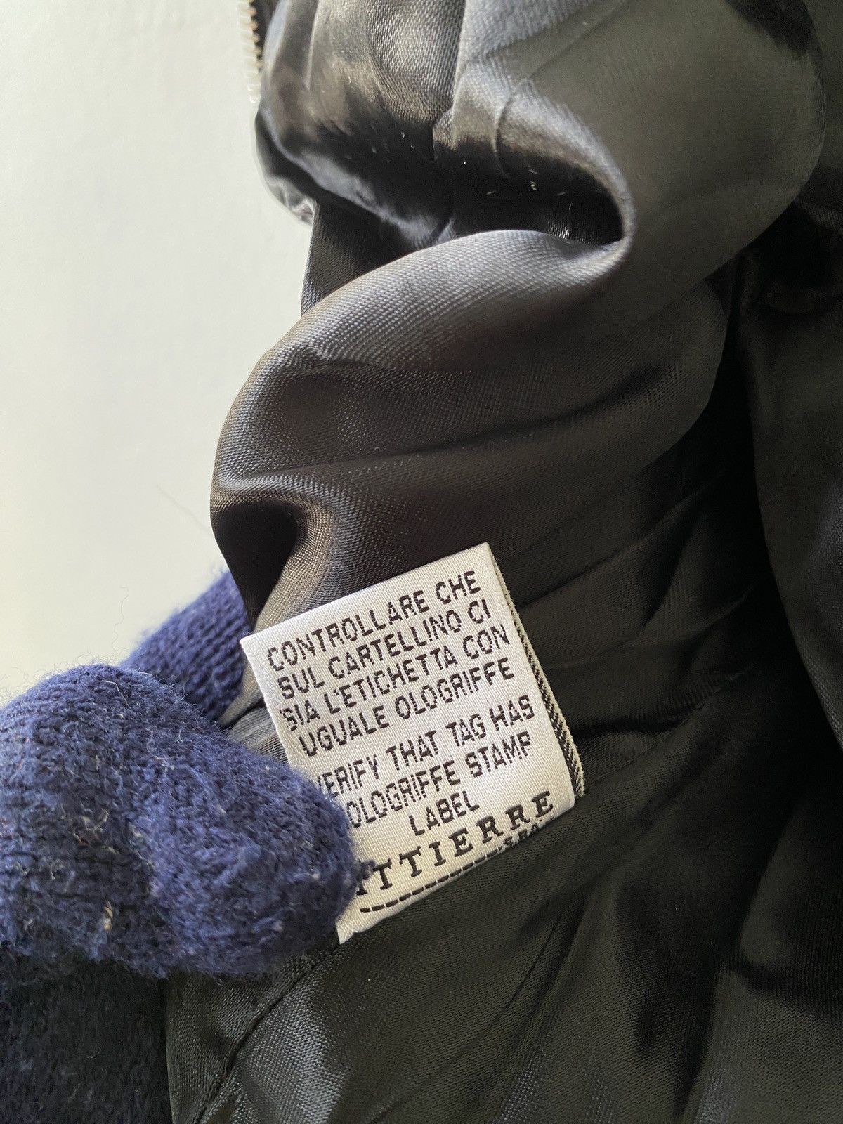 Versace Jeans Couture Vintage Versace Jeans Couture Waxed Puffer Jacket Size US XS / EU 42 / 0 - 14 Thumbnail