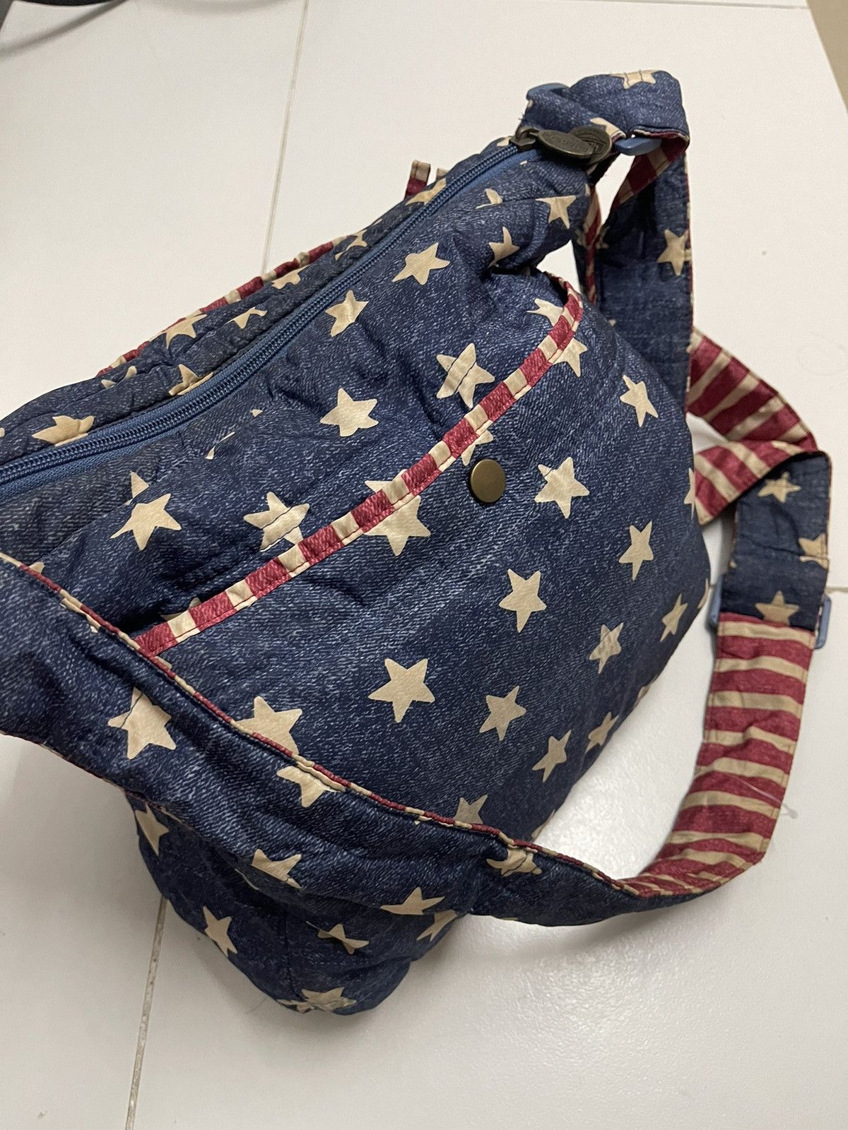 Hysteric Glamour Vintage Hysteric Glamour Inspired Sling Bag Streetwear Size ONE SIZE - 5 Thumbnail