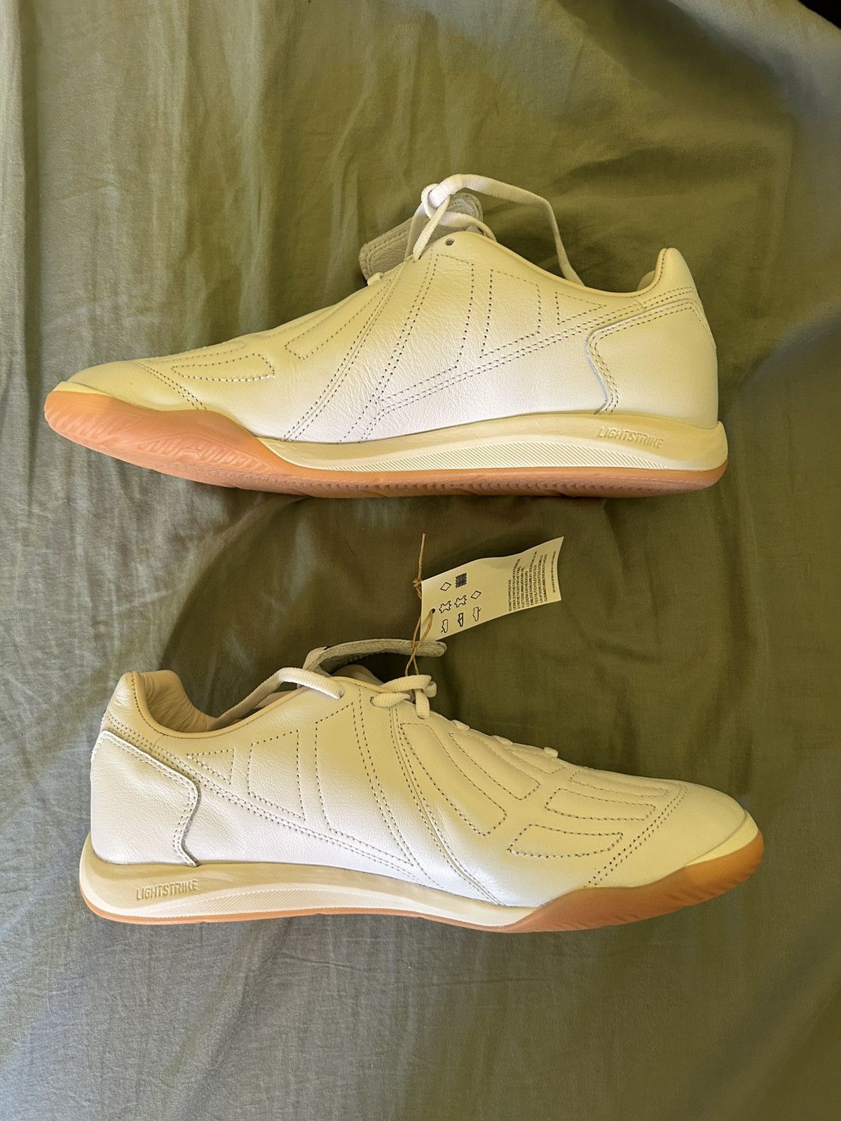 Adidas × Kith Kith Adidas Predator 2002 IC Size US 10.5 / EU 43-44 - 2 Thumbnail