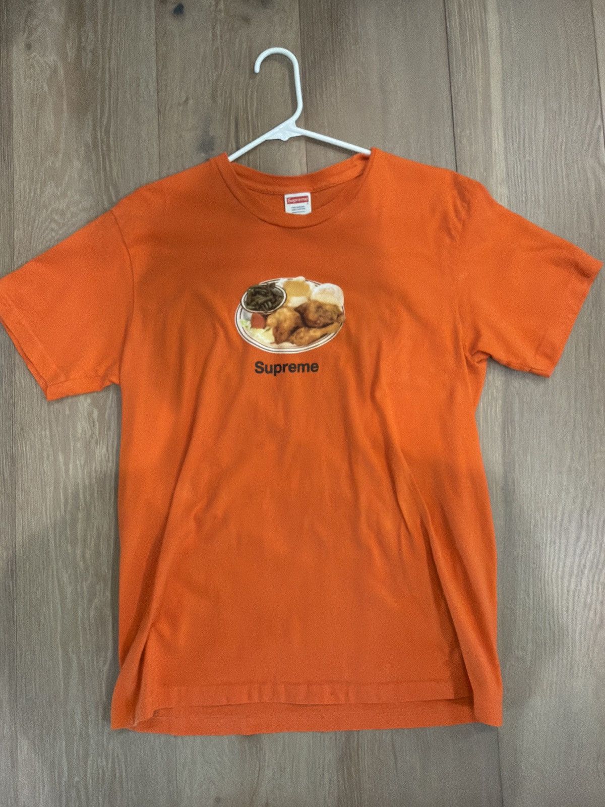 Supreme Supreme chicken dinner t-shirt size medium Size US M / EU 48-50 / 2 - 4 Thumbnail