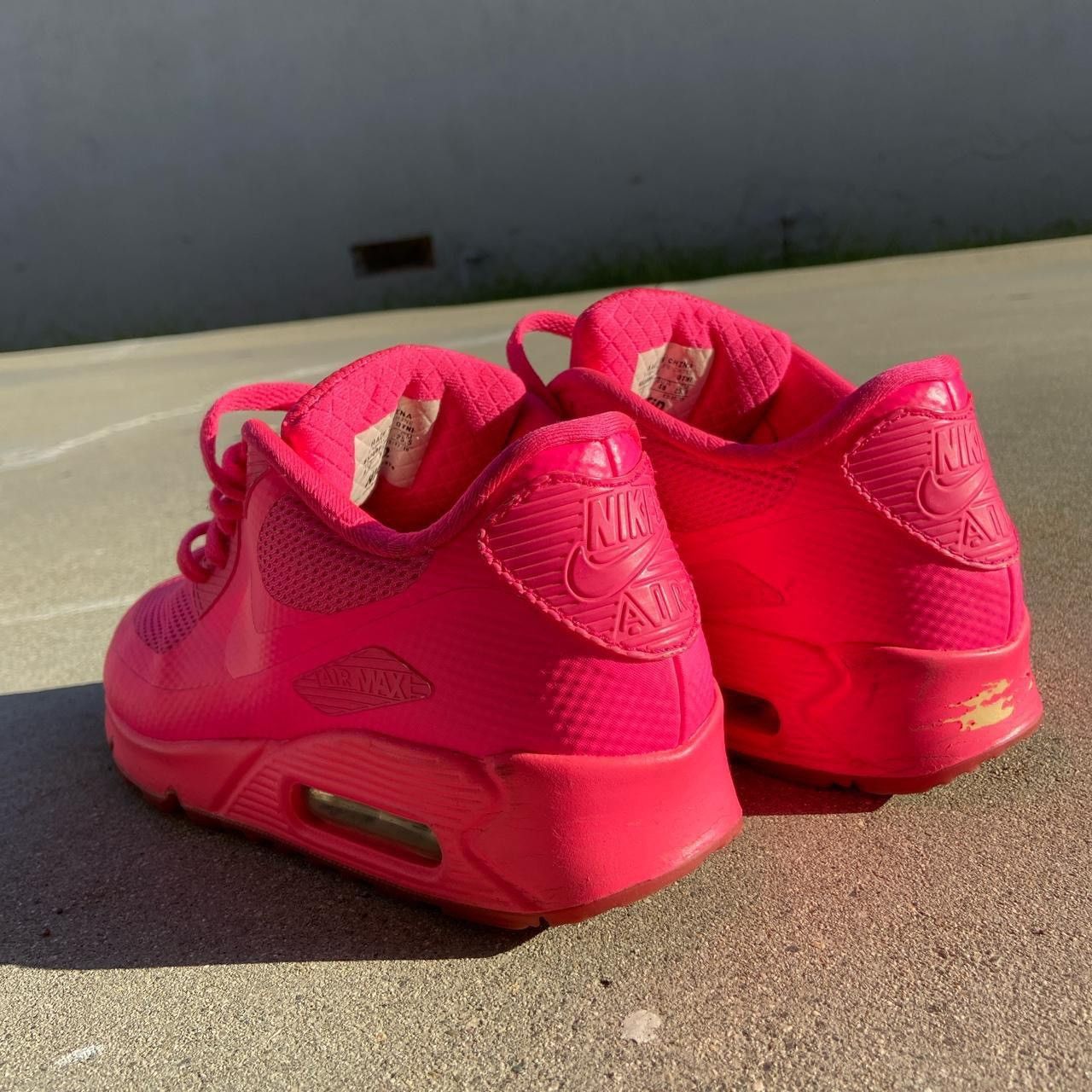 Nike Nike Air Max 90 Hot Pink Size US 8.5 / IT 38.5 - 3 Thumbnail