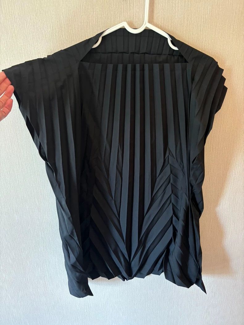 Other Issey Miyake size:one size Black short-sleeved shirt Size XS / US 0-2 / IT 36-38 - 2 Thumbnail