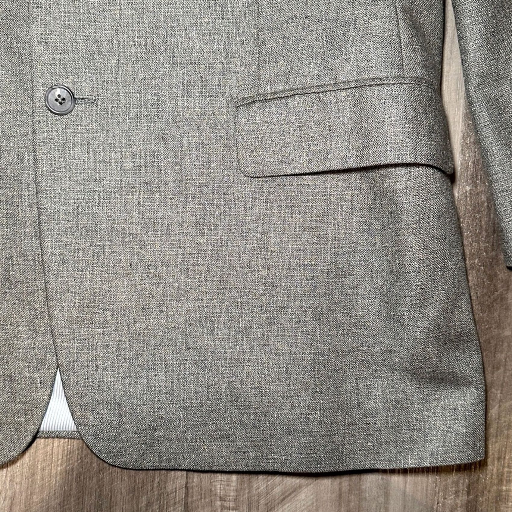 Jos. A. Bank Jos. A. Bank Signature Collection Tailored Fit 100% Silk Sport Coat 43R Men Gray Sport Coat Mens 43R Silk Complete 2 Piece Jacket Size US XS / EU 42 / 0 - 5 Thumbnail