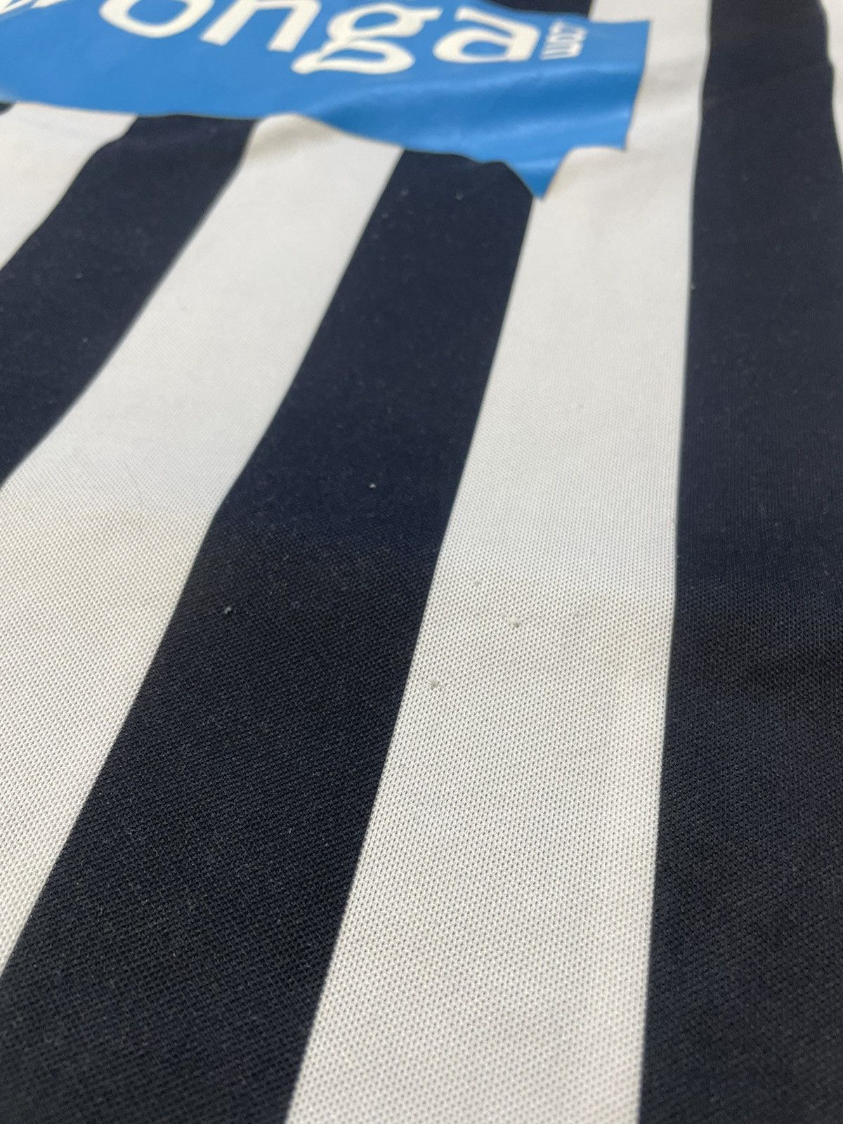 Puma NEWCASTLE UNITED 2014 2015 HOME FOOTBALL SHIRT SOCCER JERSEY Size US M / EU 48-50 / 2 - 3 Thumbnail