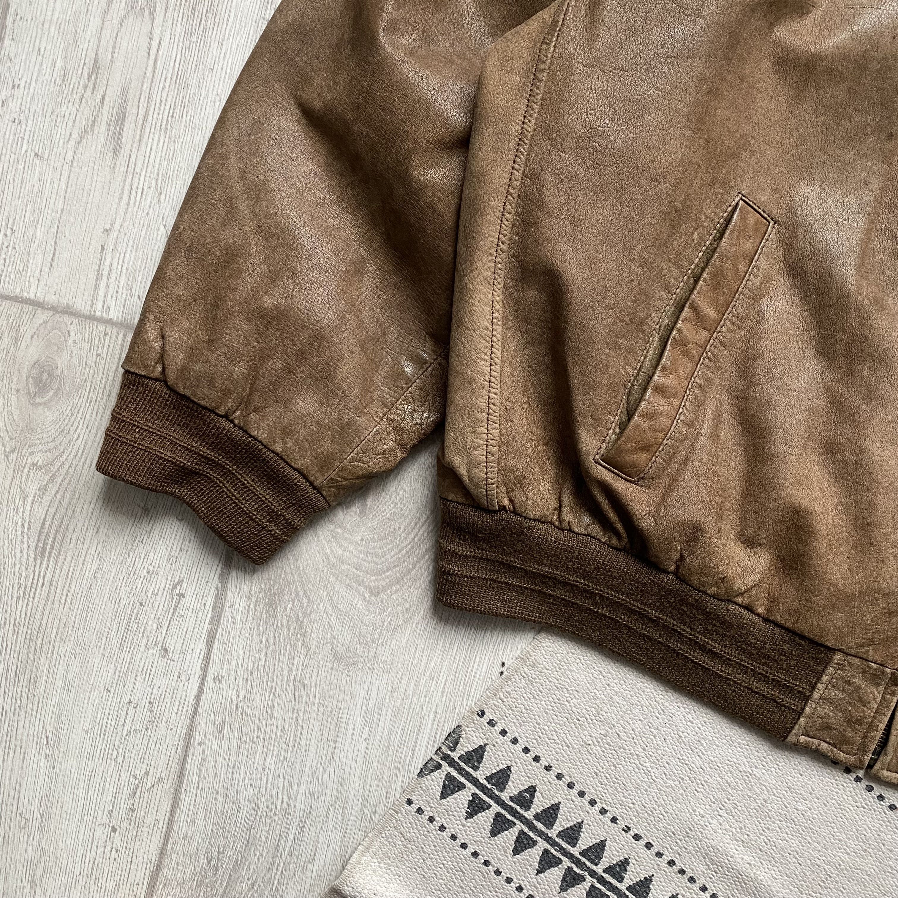 Genuine Leather Vintage 80-90s Faded Real leather bomber jacket Schott style Size US XL / EU 56 / 4 - 5 Thumbnail
