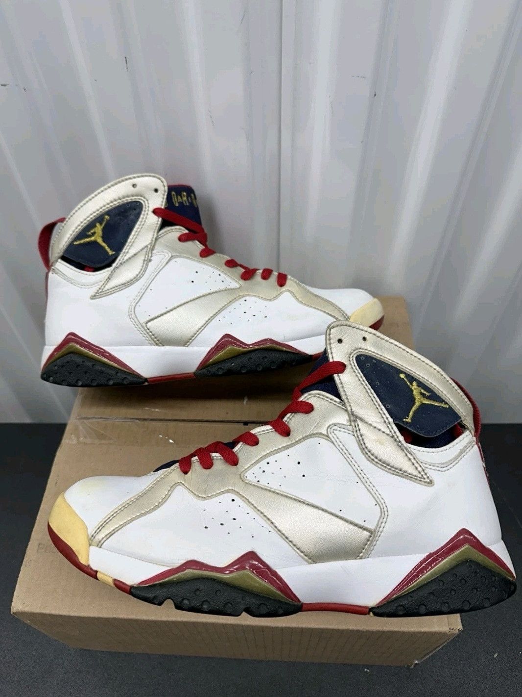 Jordan Brand Nike Air Jordan Retro 7 Olympic 2004 304775171 Size 8.5 Men Size US 8.5 / EU 41-42 - 3 Thumbnail