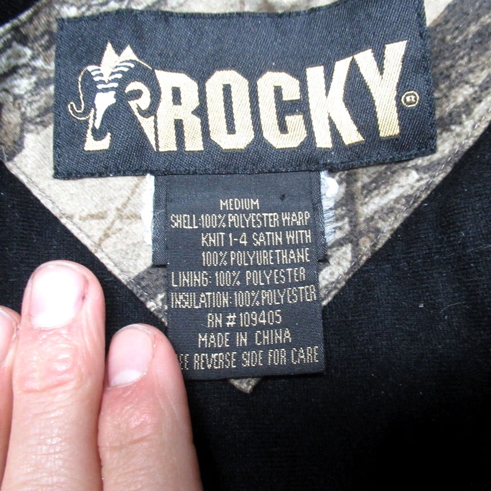 Vintage Rocky Bomber Jacket Mens Medium Camo Realtree Insulated Hunting Hooded Waterfowl Full Zip Pockets Winter Fall Casual Workwear Size US M / EU 48-50 / 2 - 6 Thumbnail