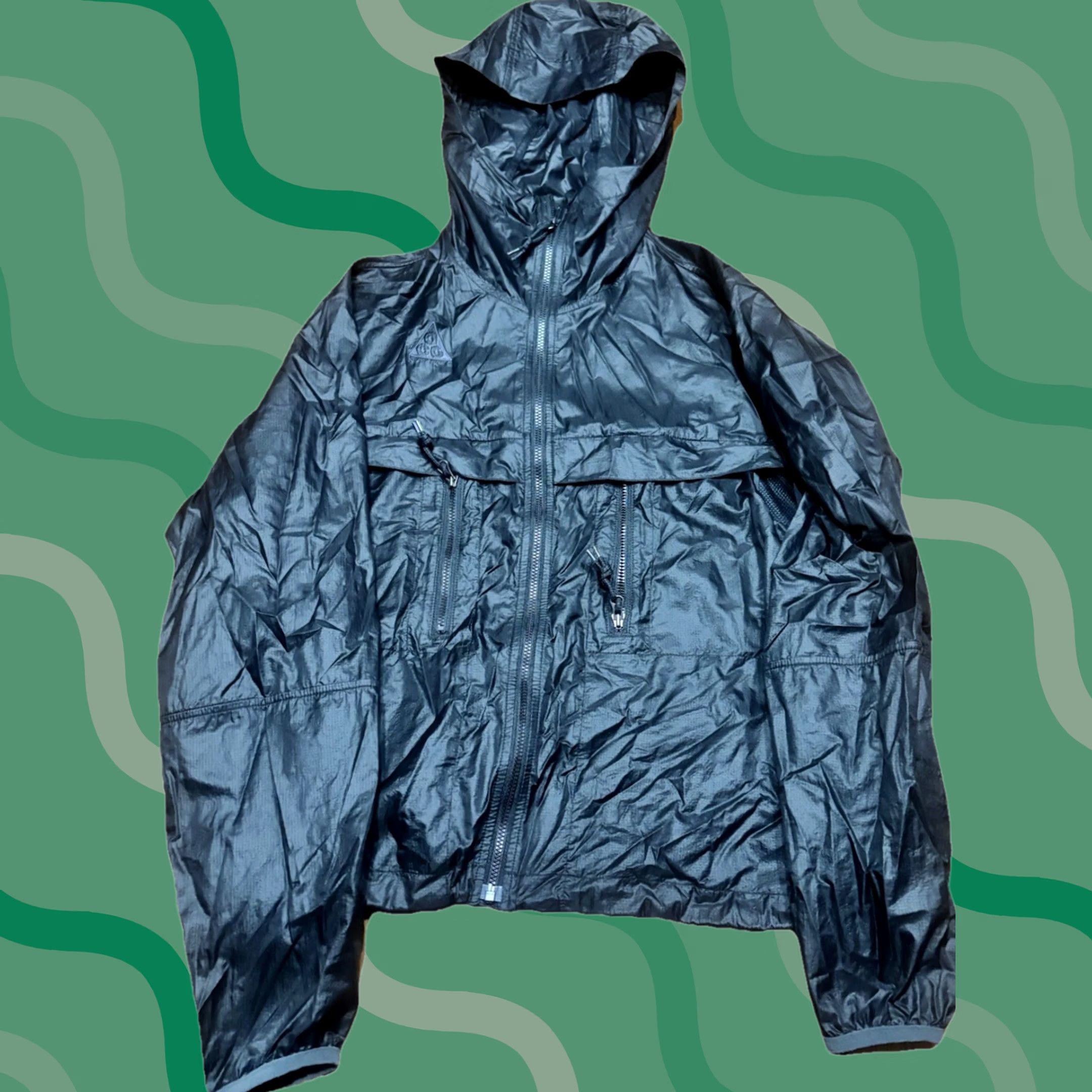 Nike VINTAGE? No. (But adaptively: Nike ACG Women's XS Black Packable Windbreaker Rain Jacket Running Light) Size XS / US 0-2 / IT 36-38 - 1 Thumbnail
