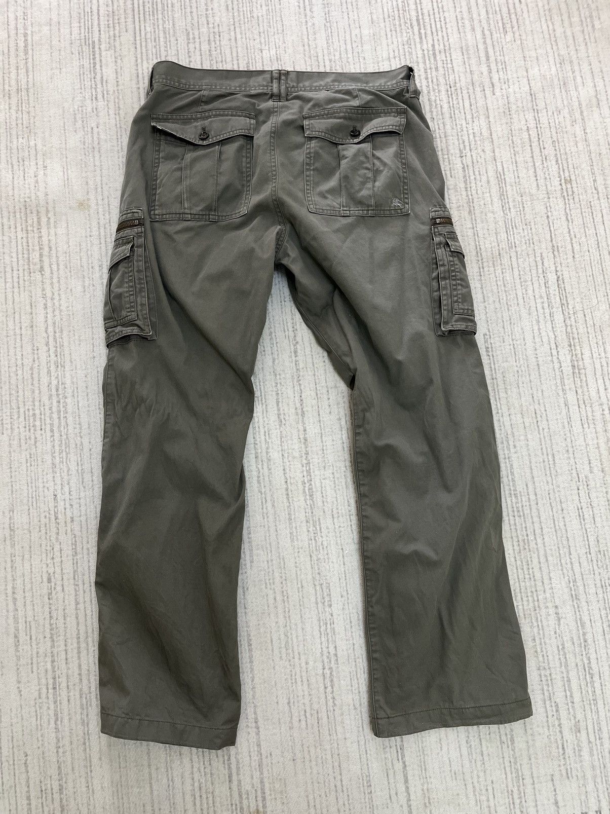 Burberry Burberry cargo pant multi pocket Size US 33 - 2 Thumbnail