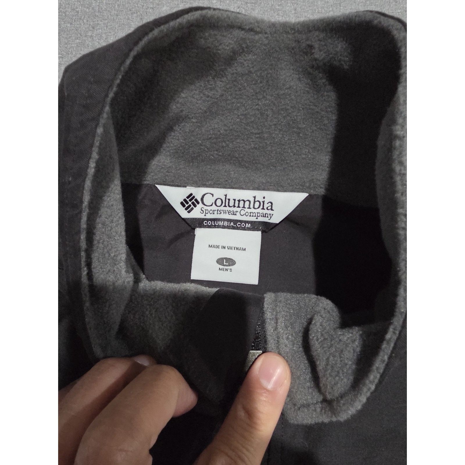 Columbia Columbia Sportswear Company Windbreaker Jacket Size L Black Size US L / EU 52-54 / 3 - 4 Thumbnail