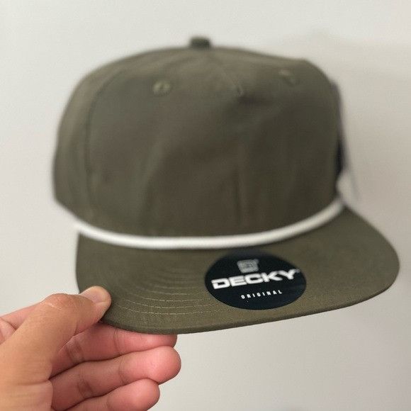 Decky NWT DECKY 6032 CLASSIC OLIVE/WHITE 5 PANEL ROPE HAT Size ONE SIZE - 2 Thumbnail