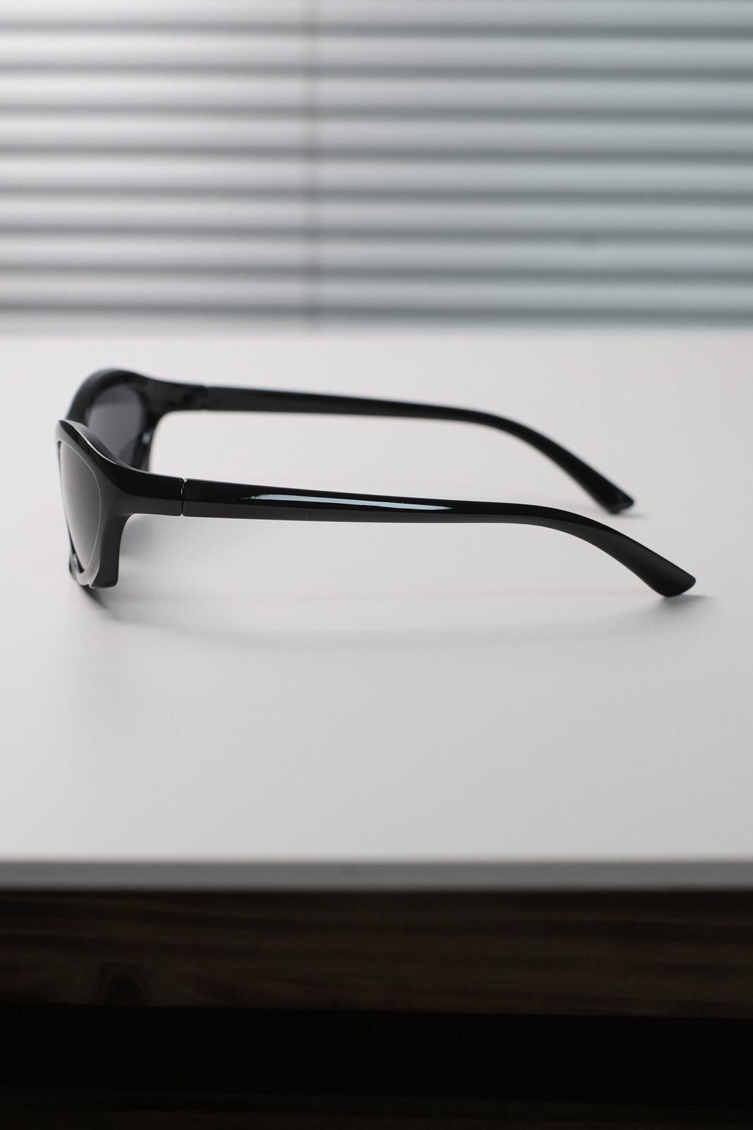 Other Rare Y2k Avant Garde Futuristic Black Sunglasses Unisex OS Size ONE SIZE - 2 Thumbnail
