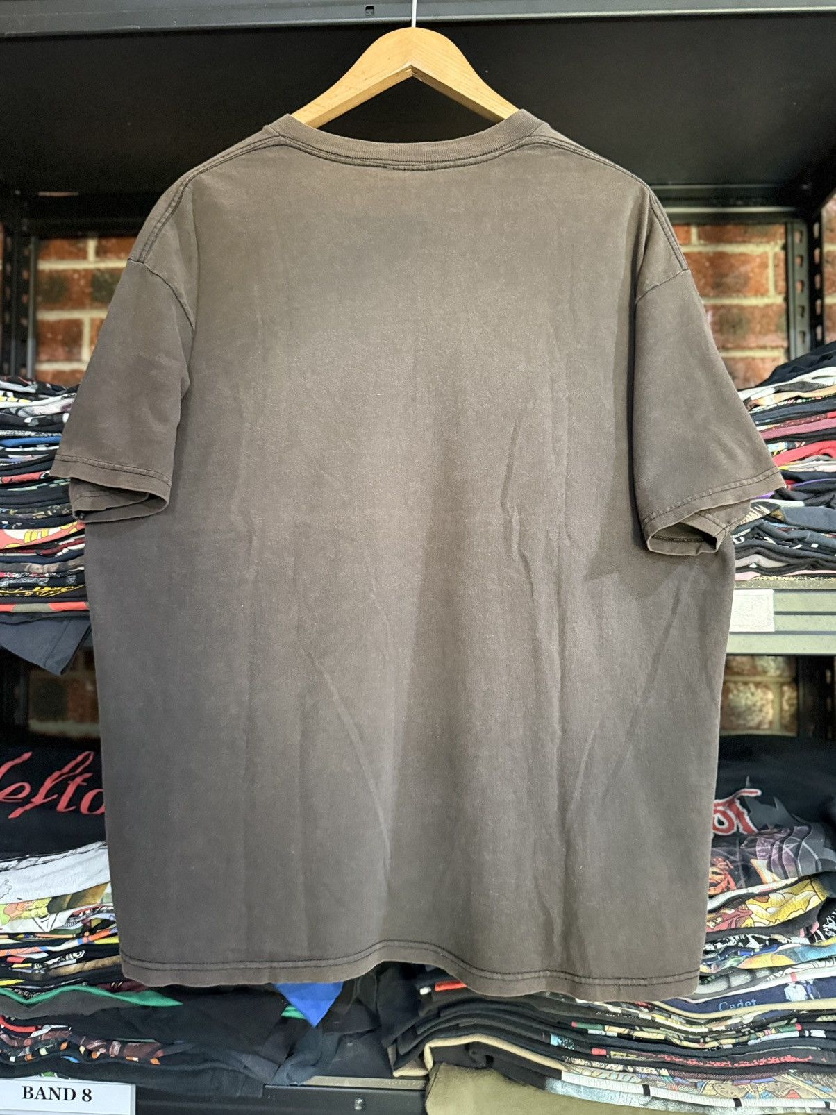 Band Tees Thrashed Vintage Weezer Henson Cinder Block Sun Faded Tee Size US XL / EU 56 / 4 - 9 Thumbnail