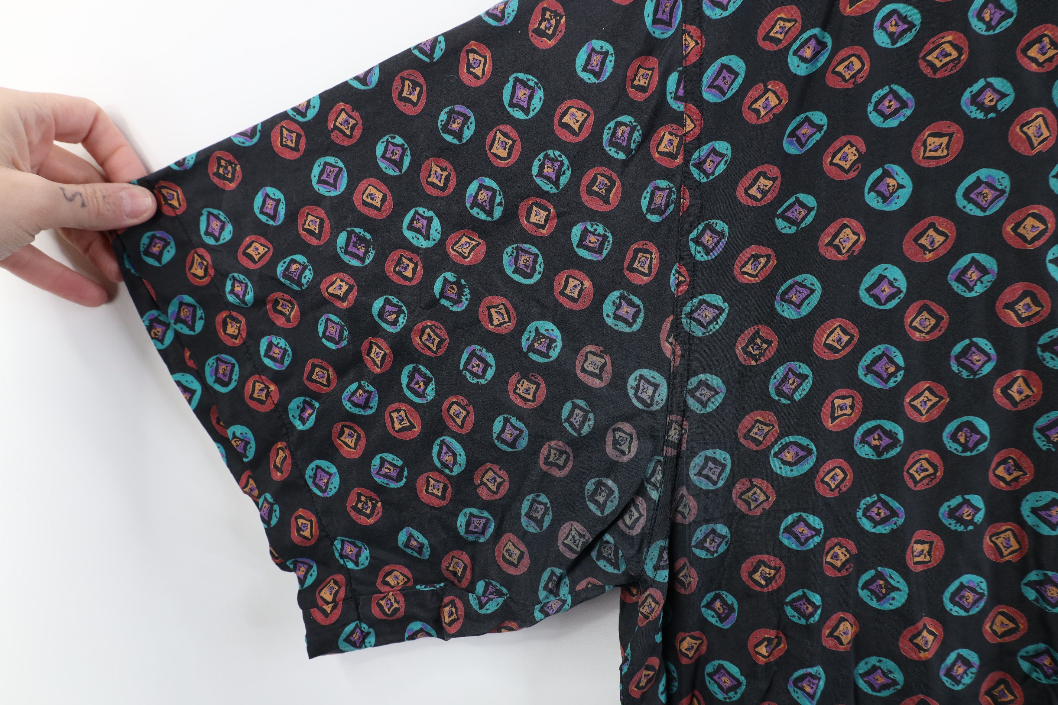 Vintage Vintage 90s Streetwear Short Sleeve Collared Button Shirt Size US XL / EU 56 / 4 - 5 Thumbnail