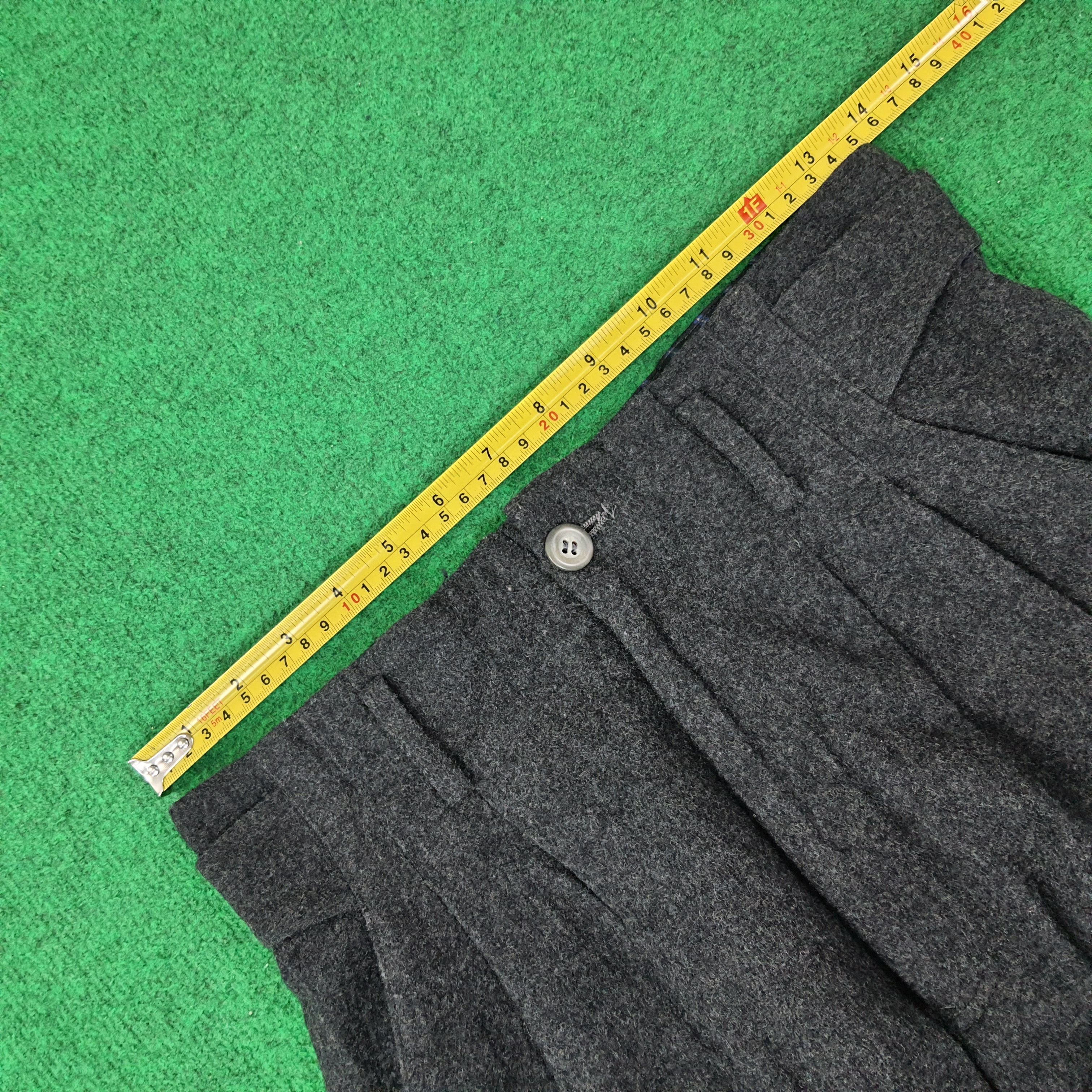 Hai Sporting Gear Vintage Hai Sporting Gear by Issey Miyake Short C252N7 Size US 27 - 10 Thumbnail