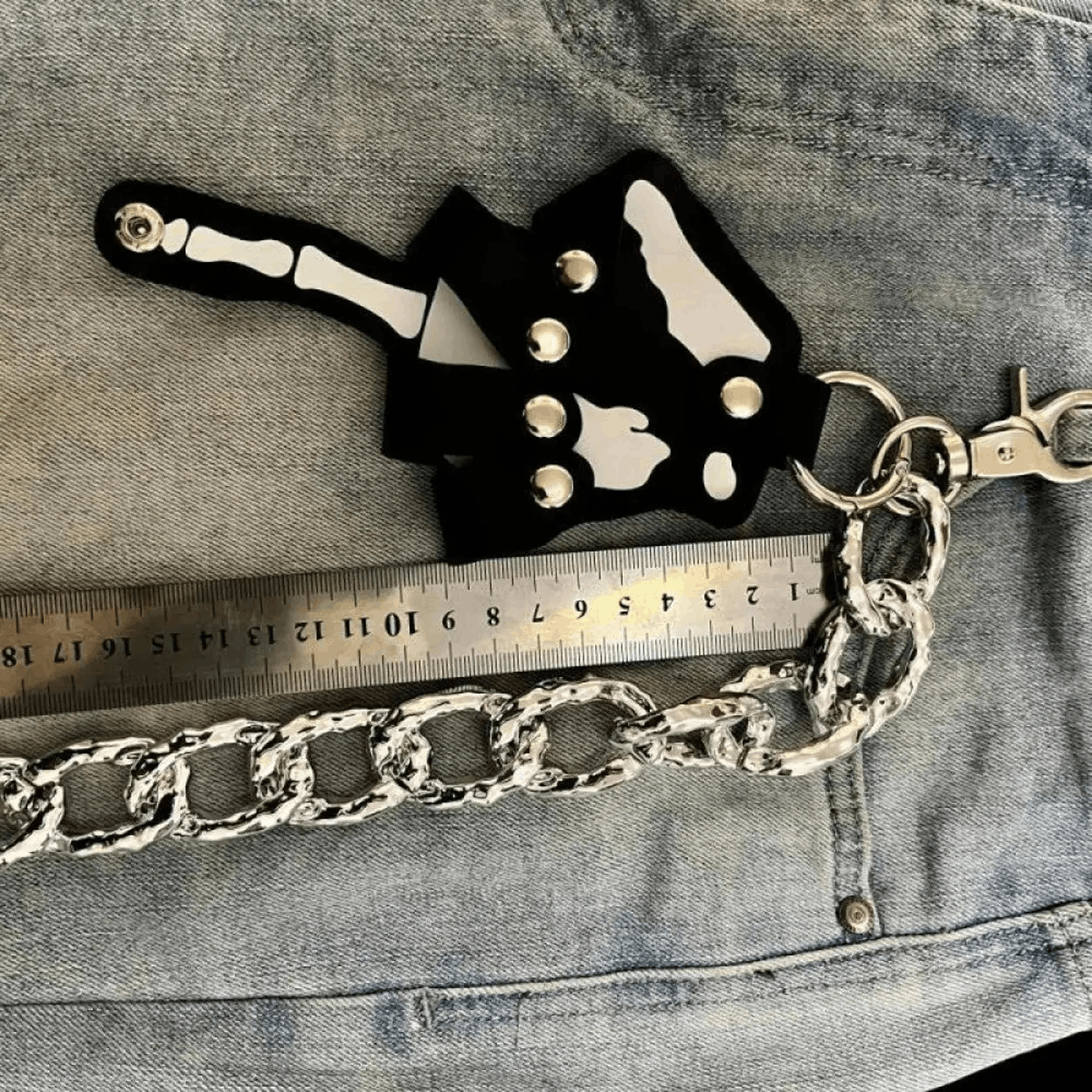 Japanese Brand Skeleton Hand Charm Wallet Chain Size ONE SIZE - 4 Thumbnail