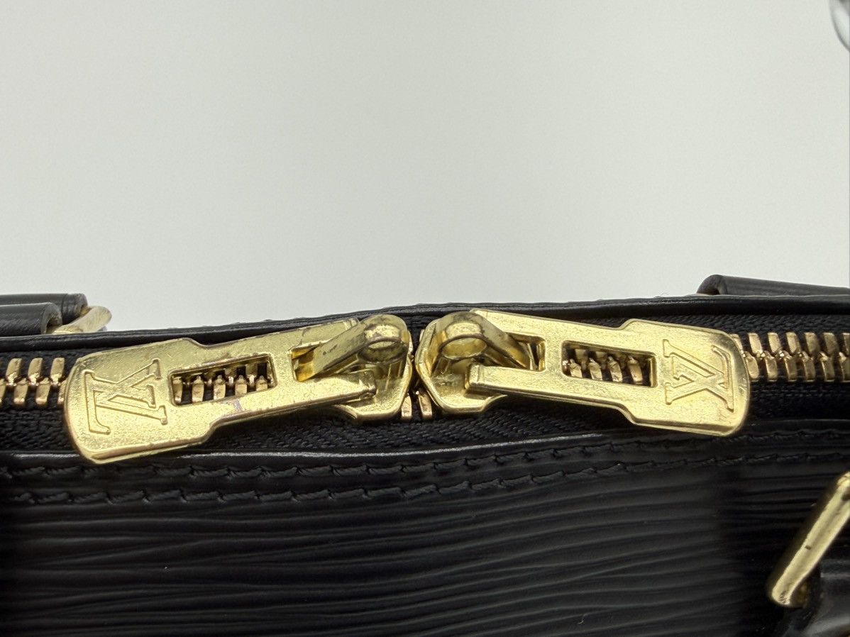 Louis Vuitton Louis Vuitton Epi Alma Handbag – Black – M52142 Size ONE SIZE - 7 Thumbnail